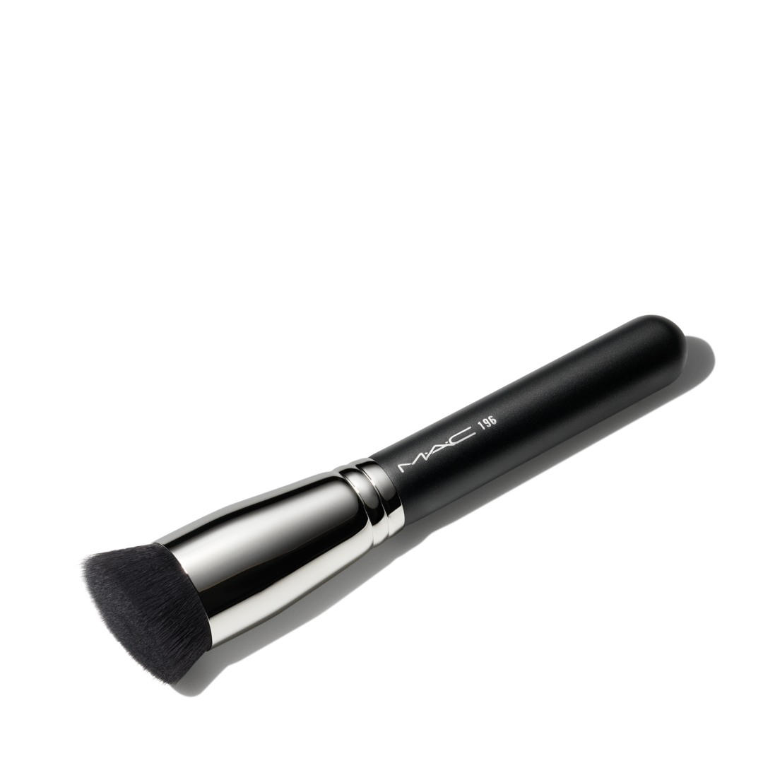 196 Synthetic Slanted Flat Top Foundation Brush