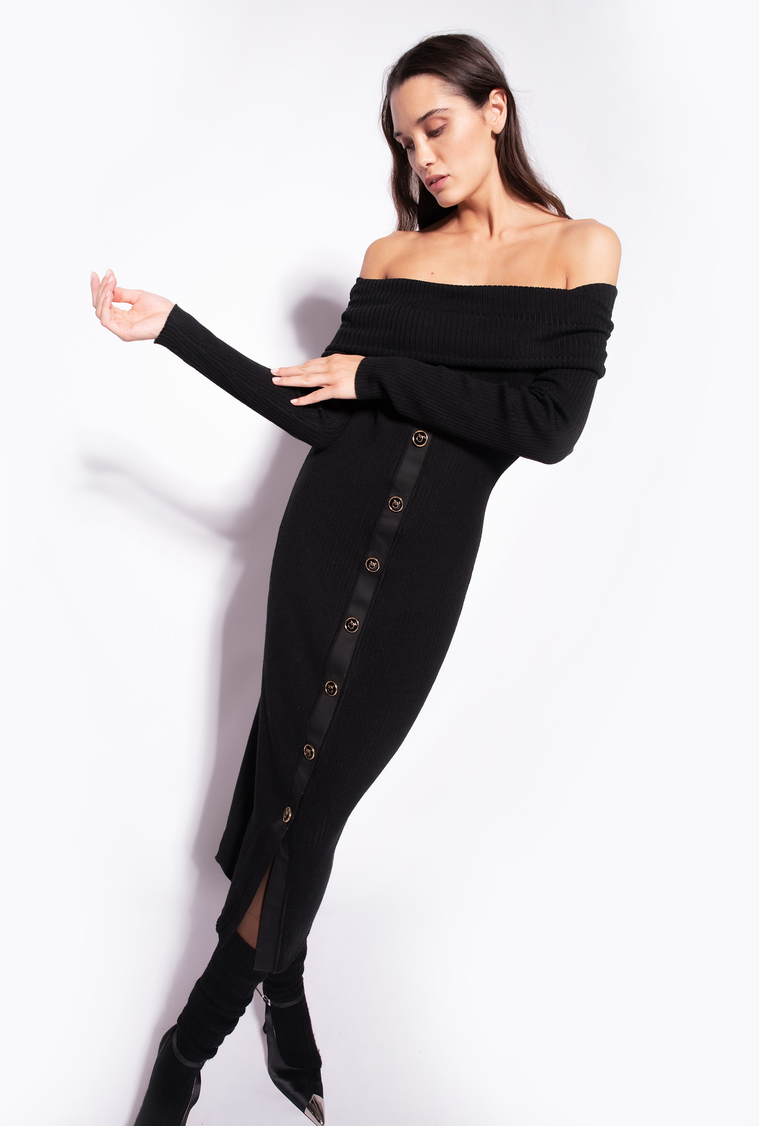 Knit midi dress with buttons