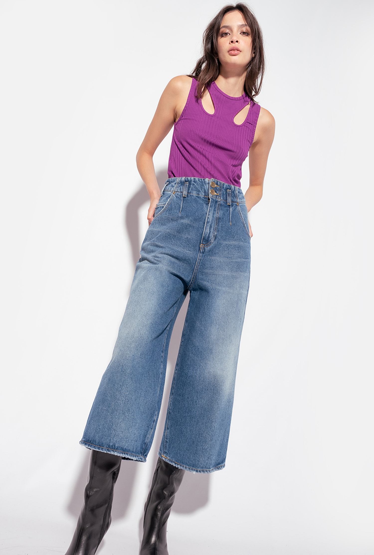 Cropped wide-leg jeans in authentic denim