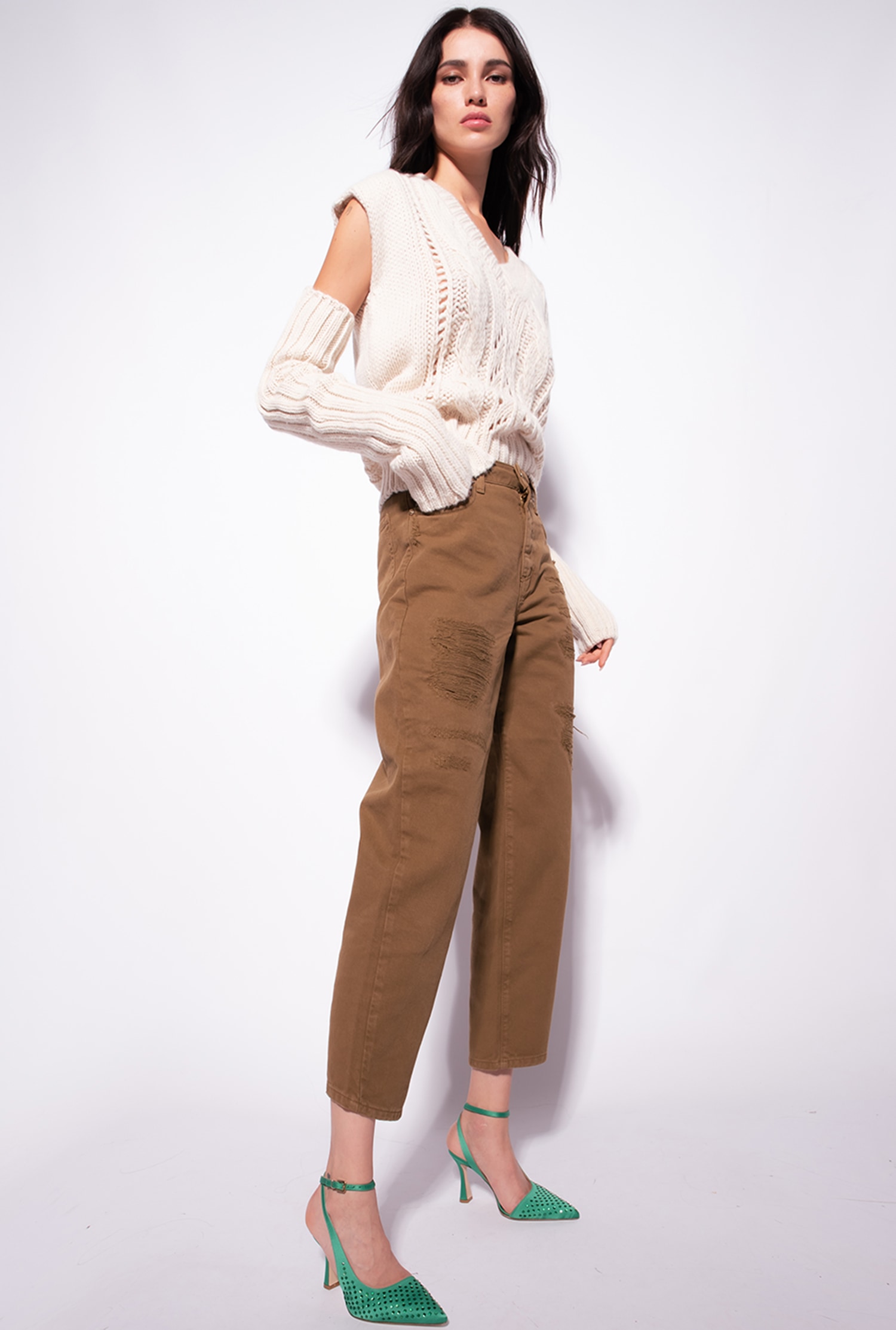 Off-the-shoulder pullover