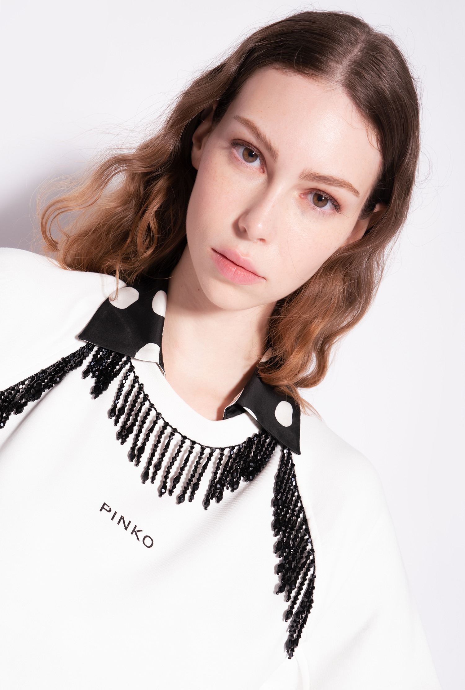 Sweatshirt with shiny fringing