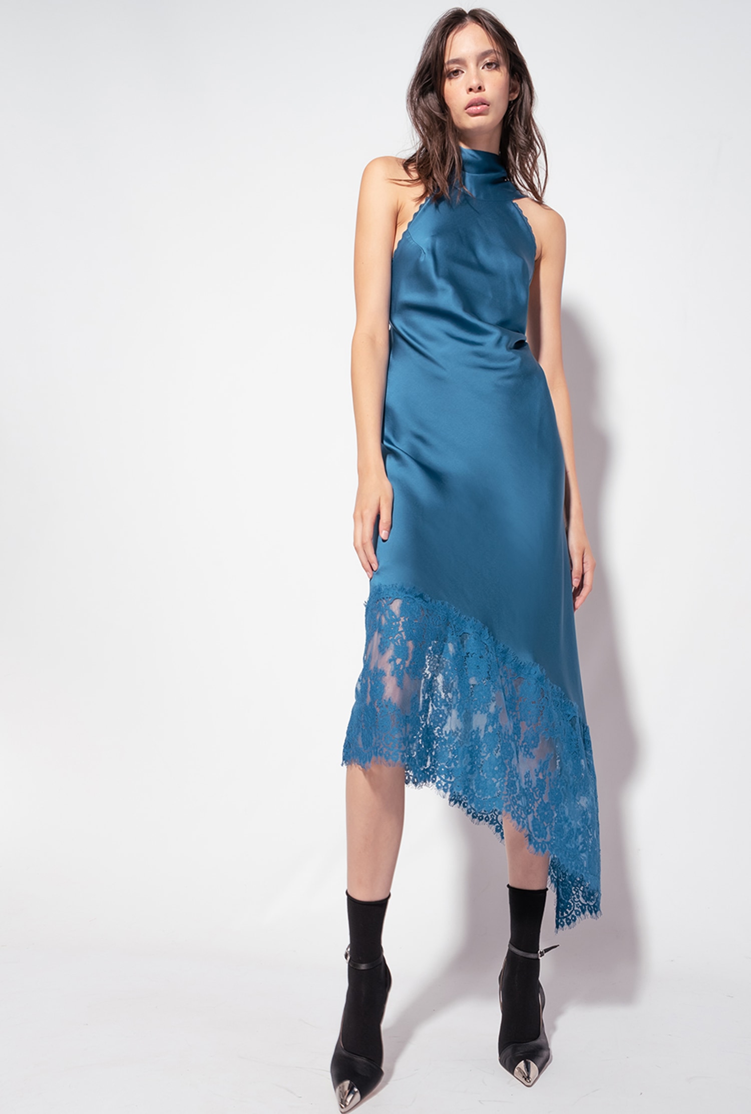 Backless midi dress with lace