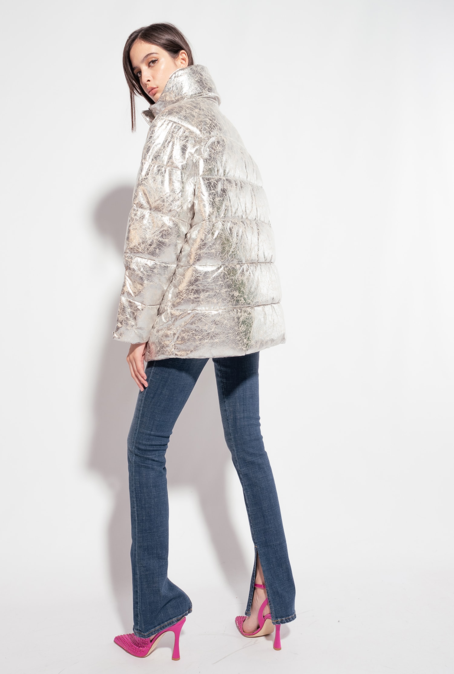 Vintage-effect laminated down jacket