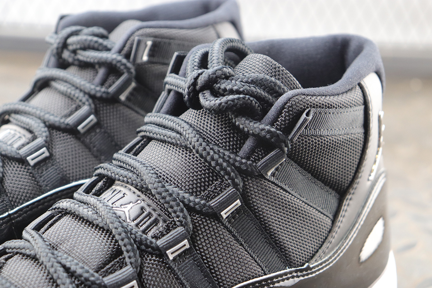 Jordan 11 Retro Black Clear/Jubilee