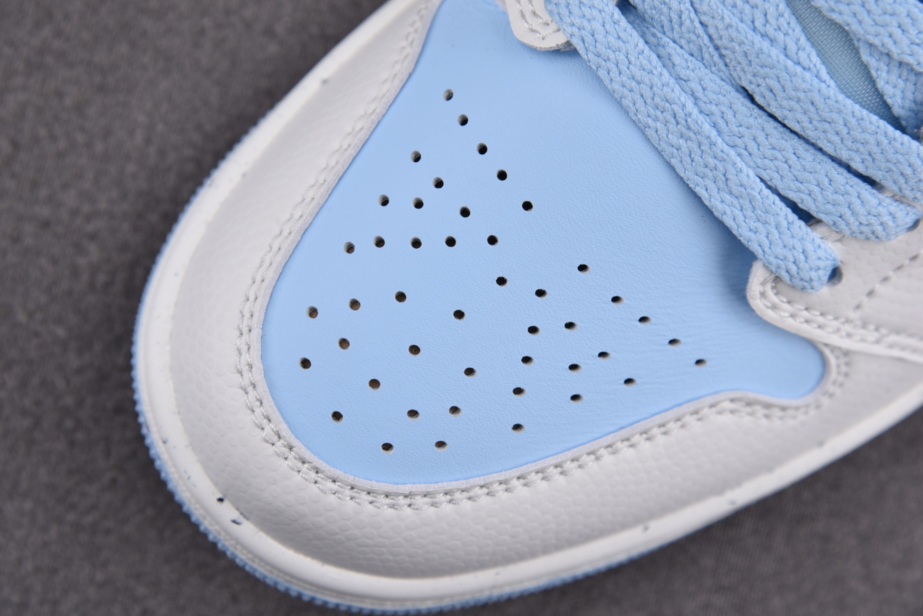 Jordan 1 Low SE Reverse Ice Blue (Women Size!!)