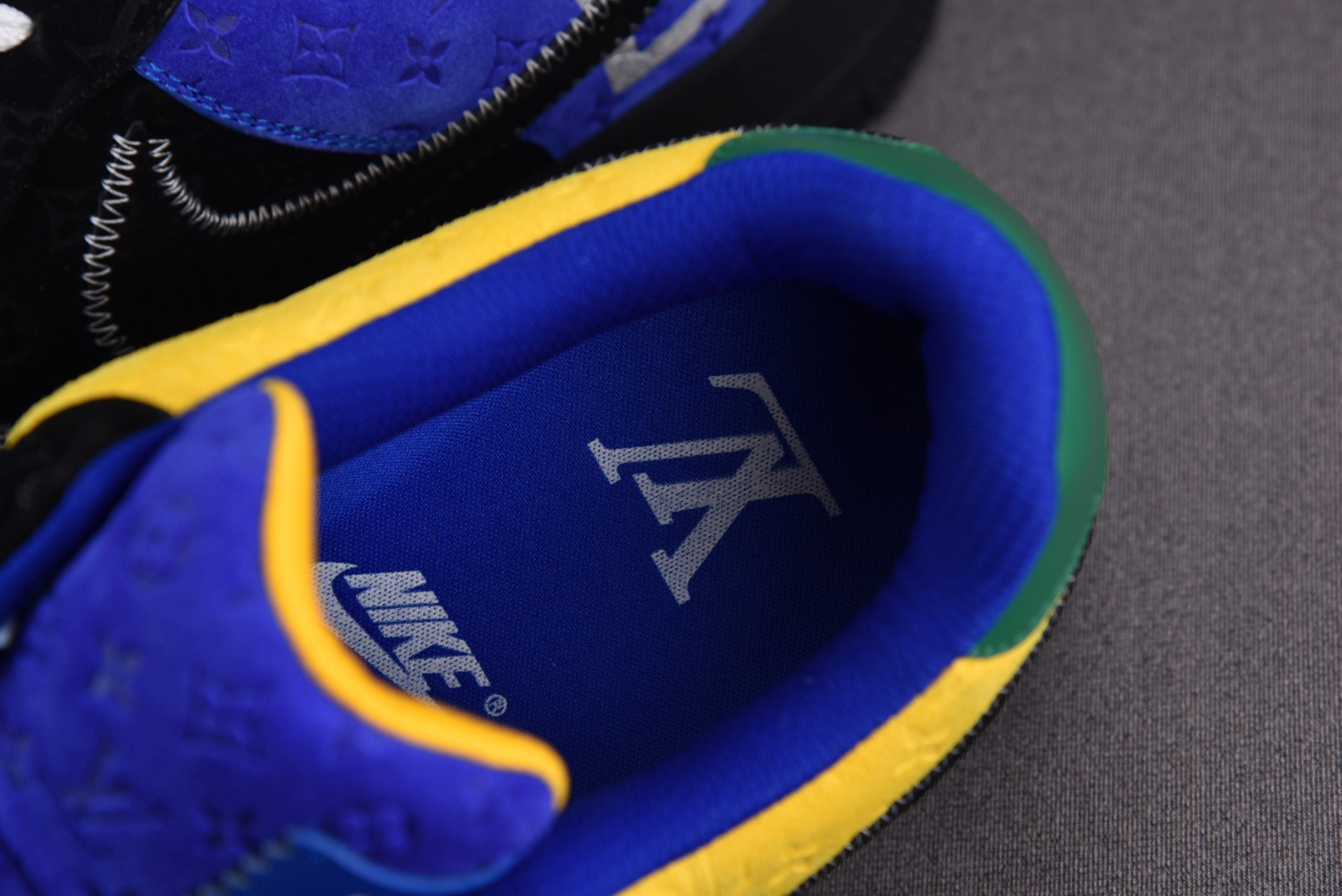 Nike Air Force 1 Low Louis Vuitton Virgil Abloh Purple Dusk/Metallic Silver (Be careful about the size!!)