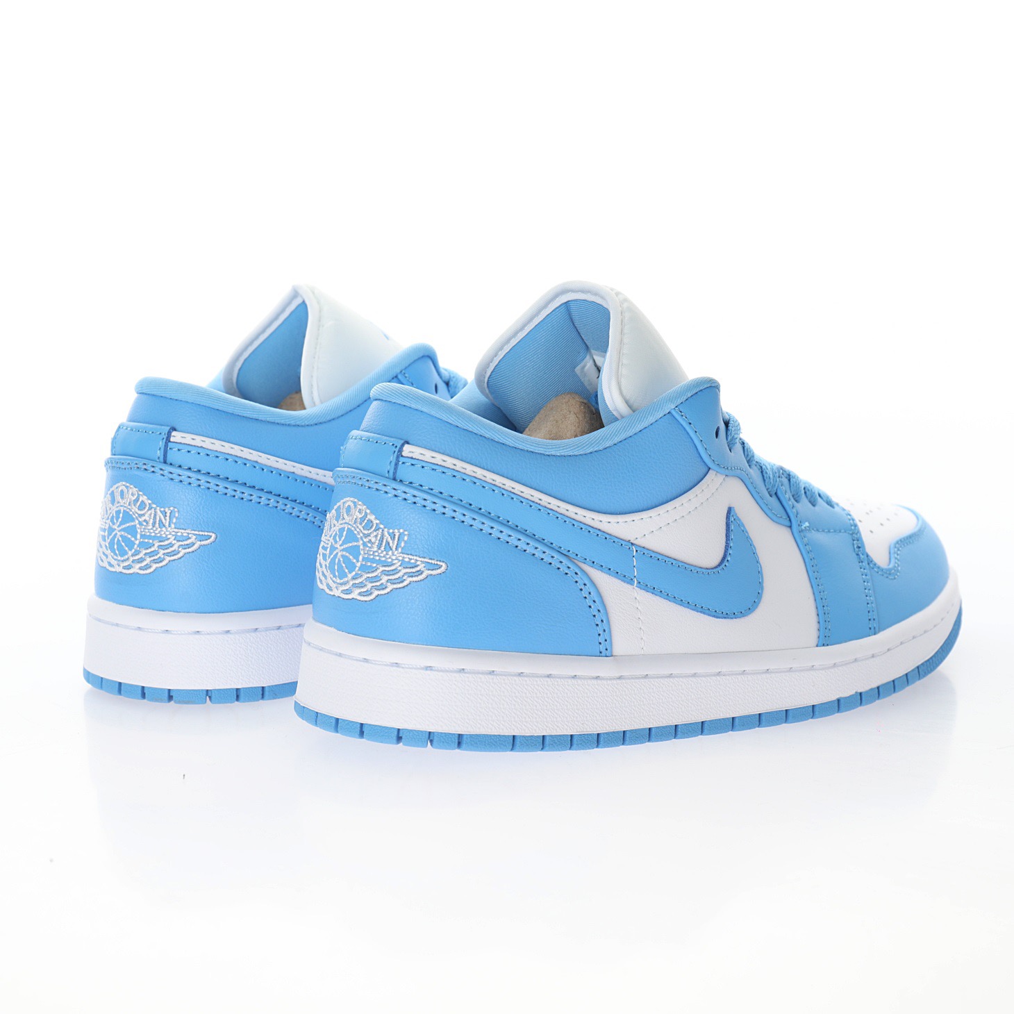 Jordan 1 Low UNC (WOMEN SIZE!!)
