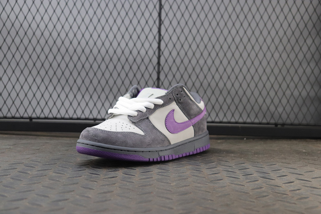 Nike Dunk SB Low Purple Pigeon