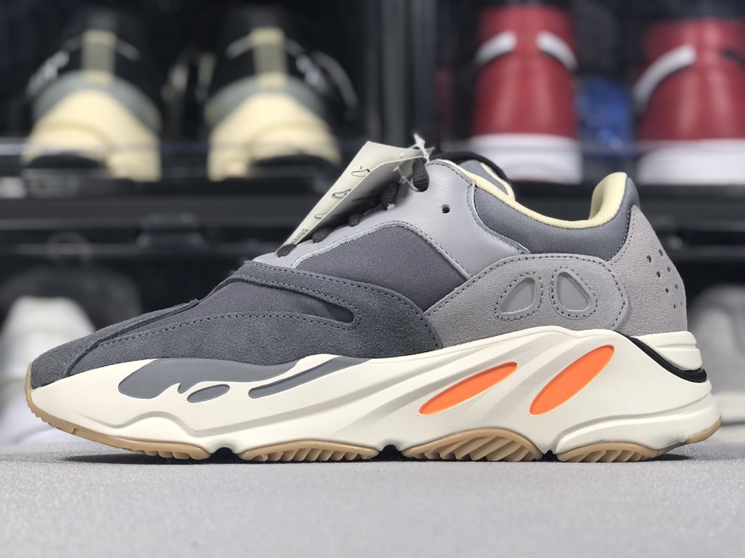 Adidas Yeezy Boost 700 Magnet