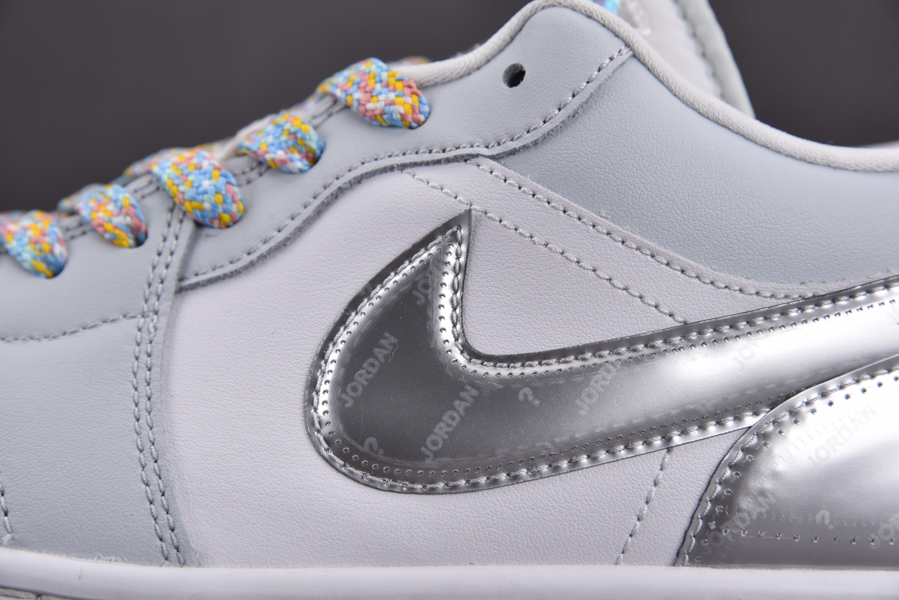 Jordan 1 Low SE Tear Away Silver