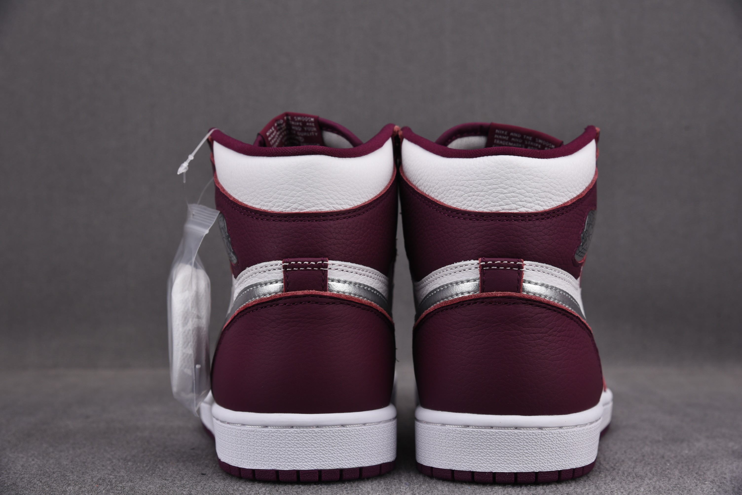 Jordan 1 Retro High OG Bordeaux