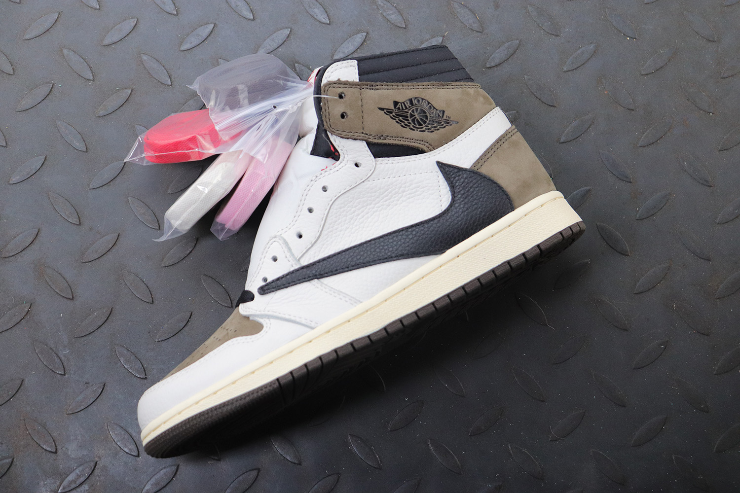 Air Jordan 1 Travis Scott’s Alternate
