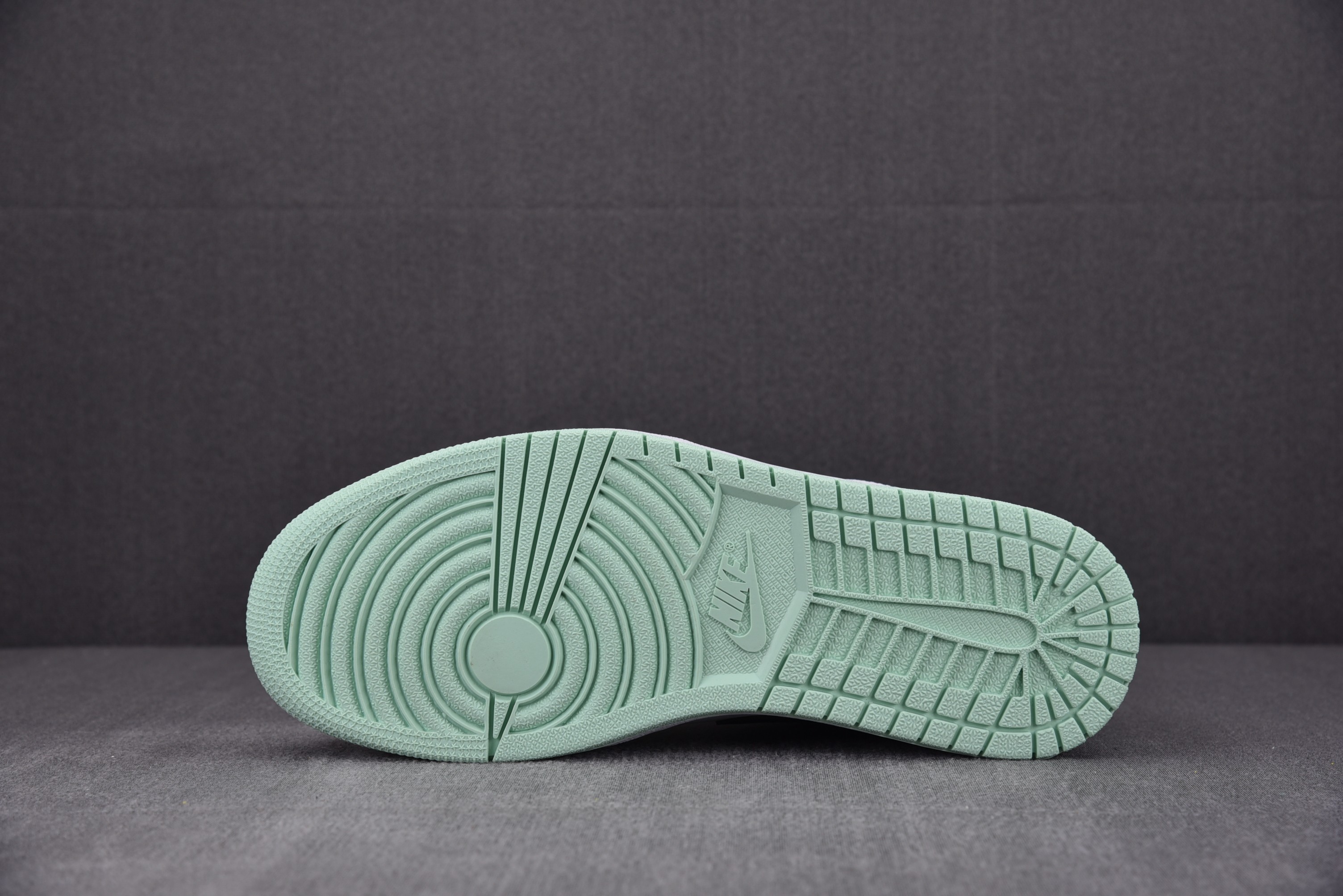 Jordan 1 Low Tie-Dye