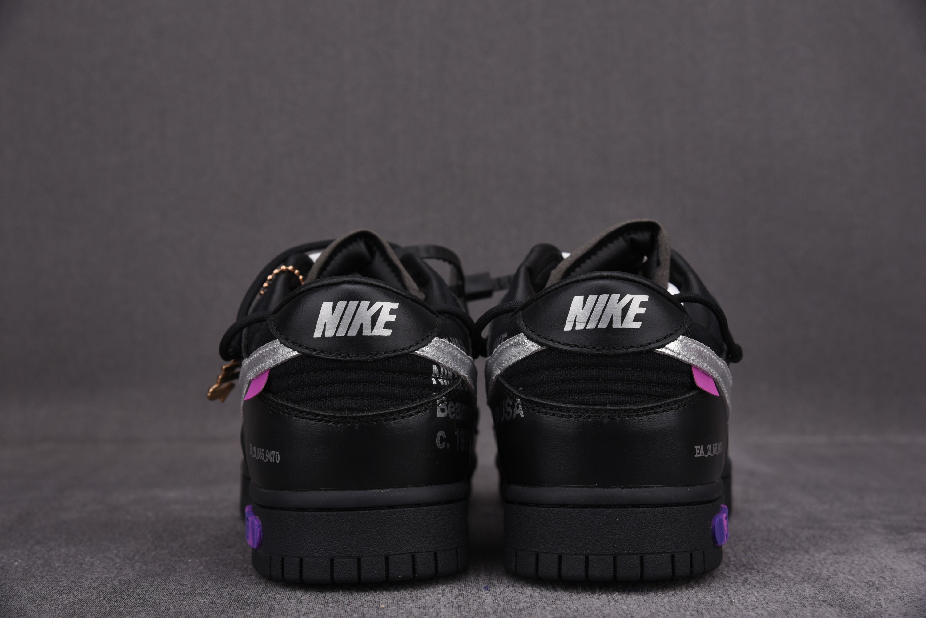 Nike Dunk Low   Lot 50