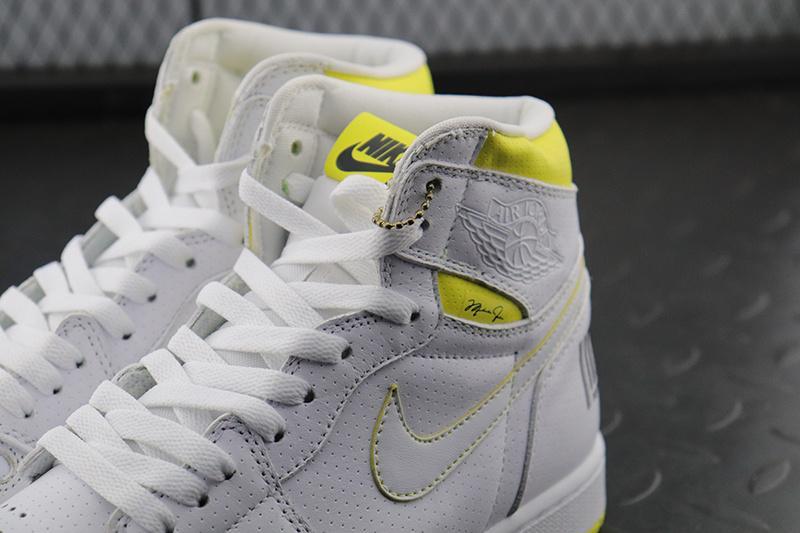 Jordan 1 First Class Flight White