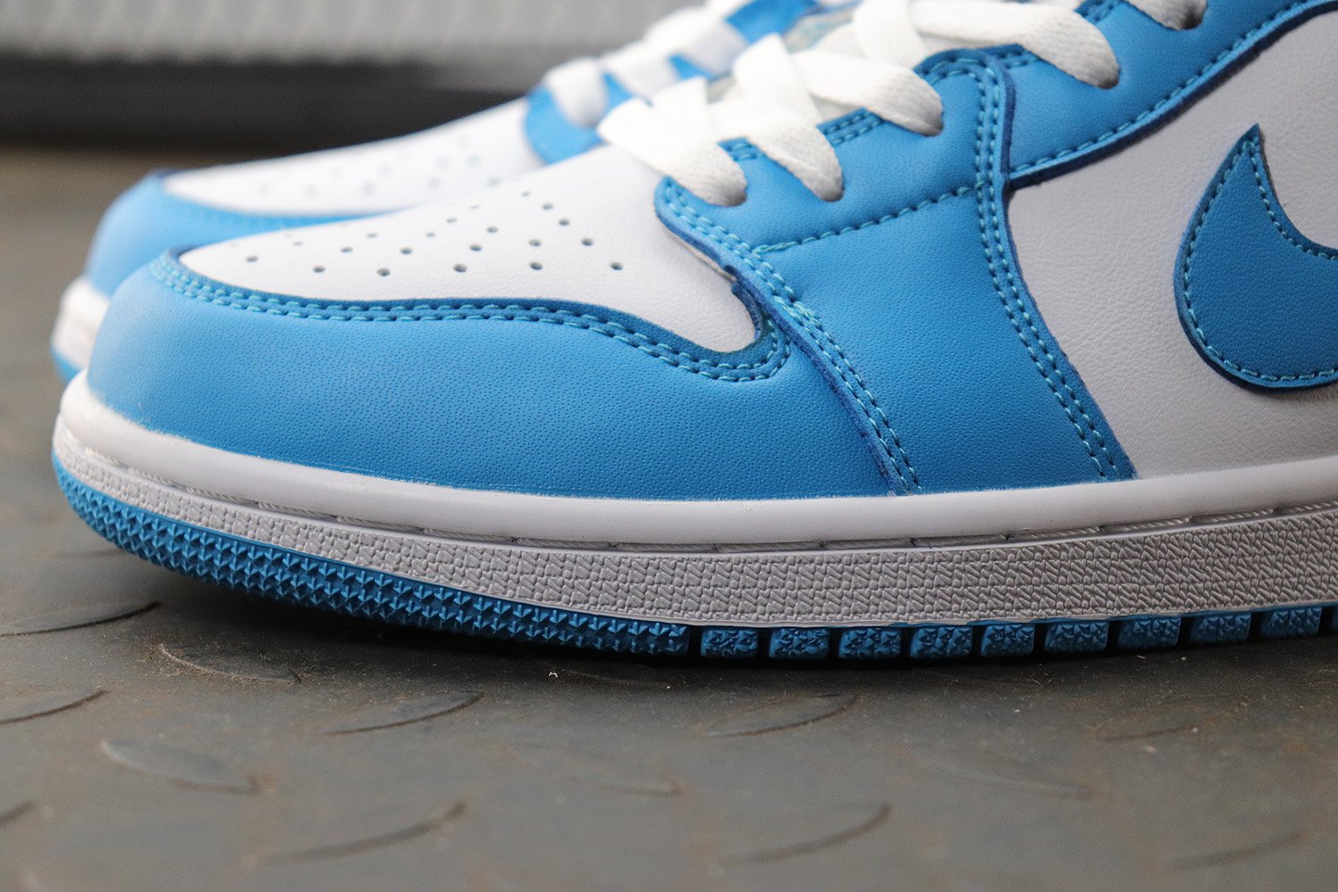 Nike SB Eric Koston x Jordan 1 Low UNC