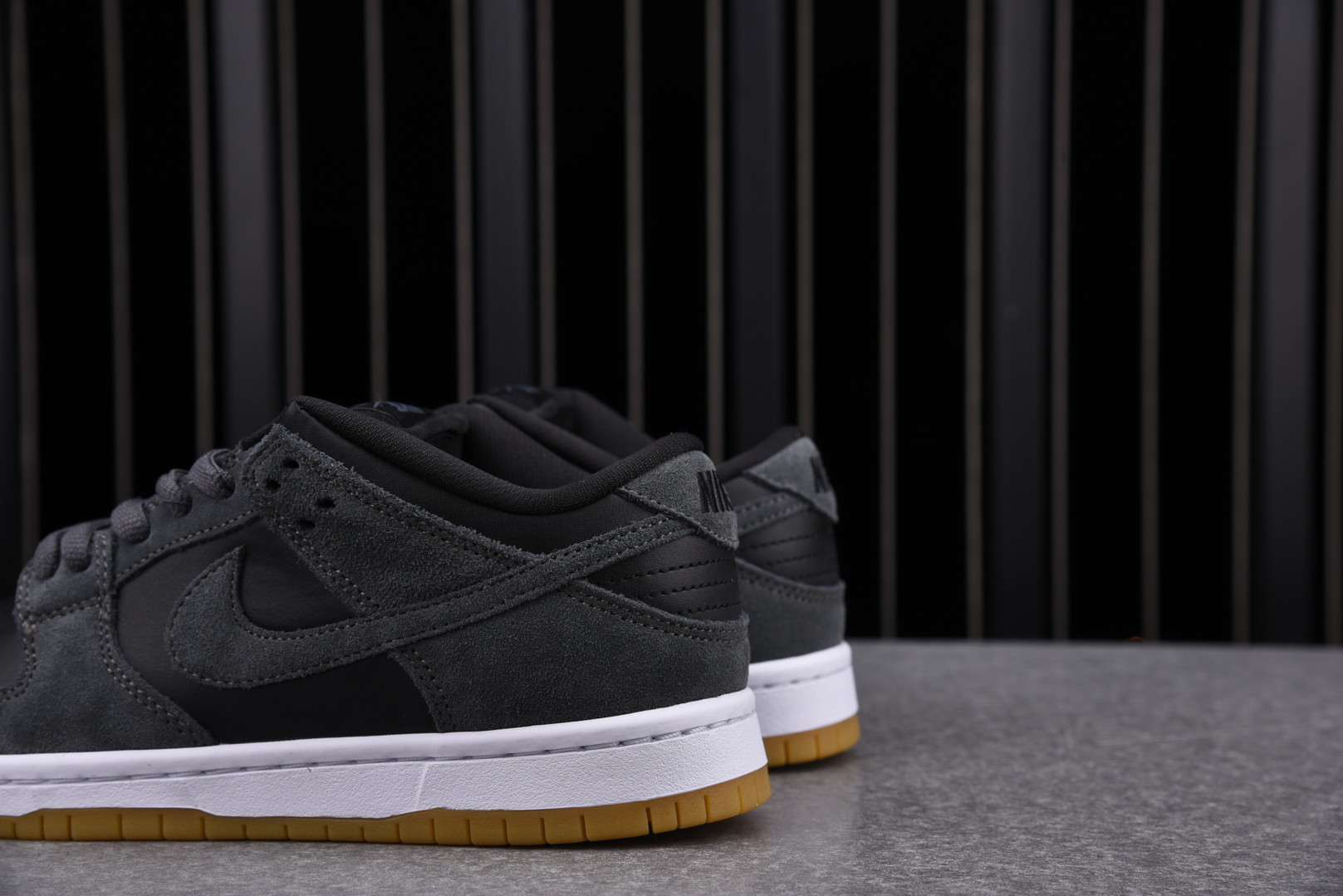 Nike SB Dunk Low Dark Grey Black Gum