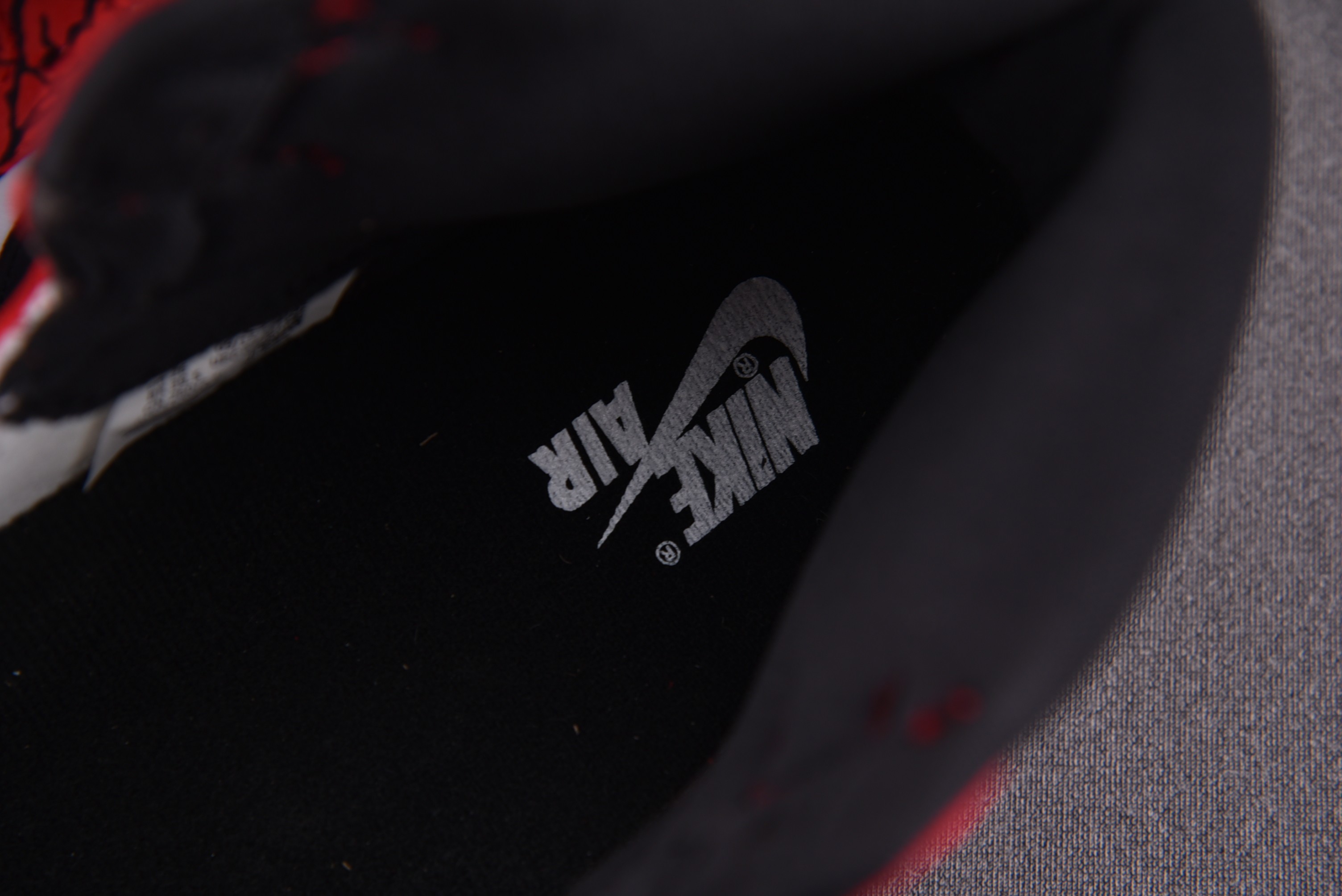 Jordan 1 Retro High OG Chicago Cement