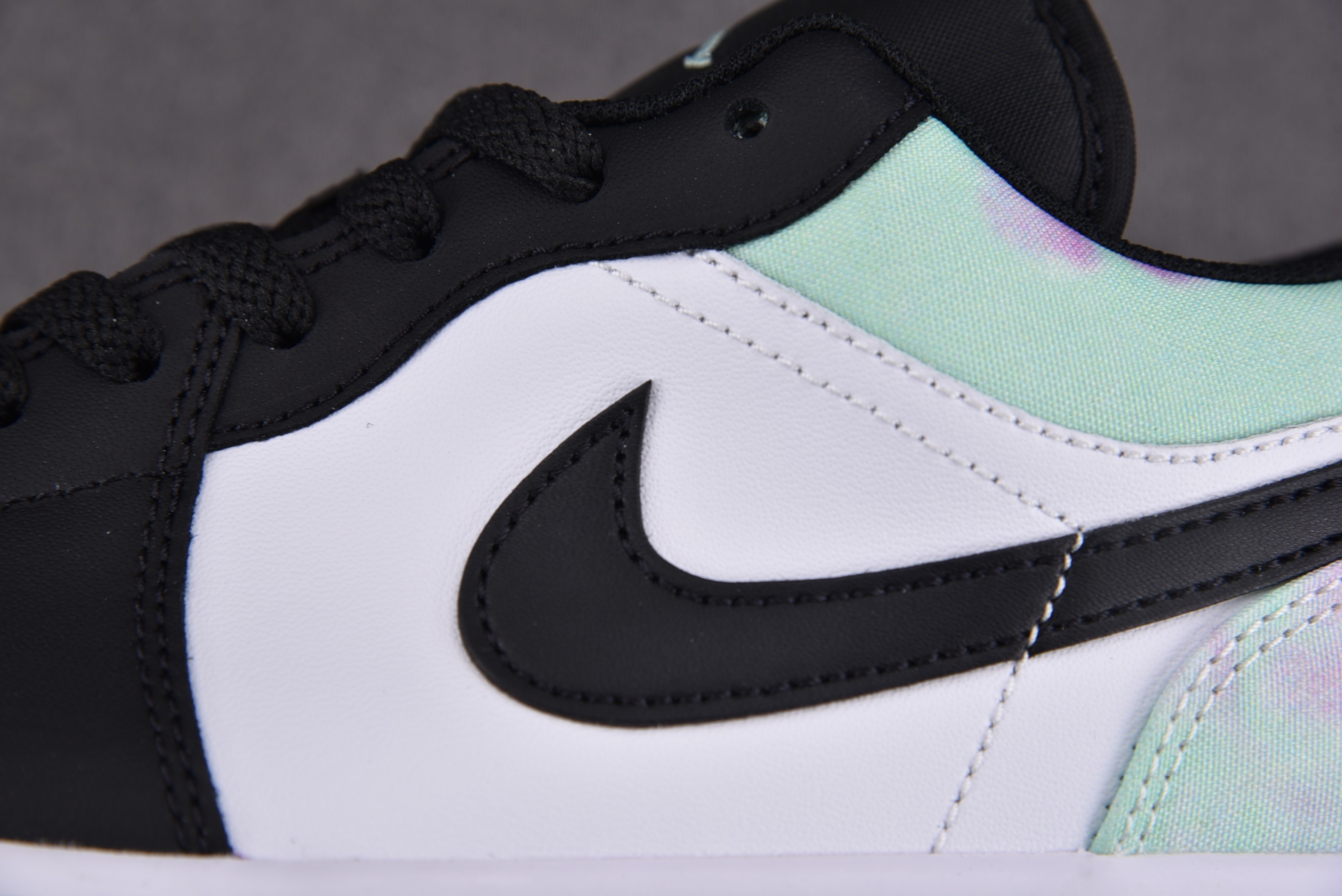 Jordan 1 Low Tie-Dye