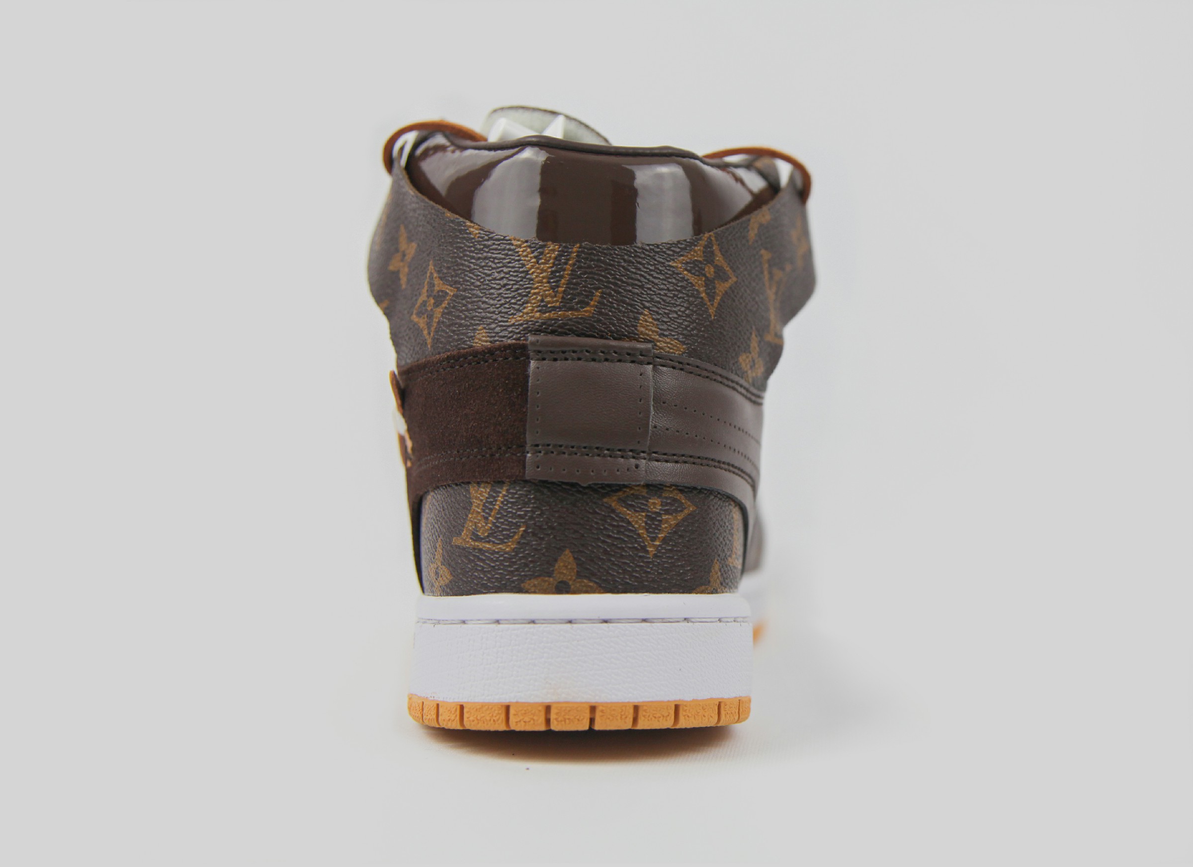 Air Jordan 1 Retro High x Louis Vuitton