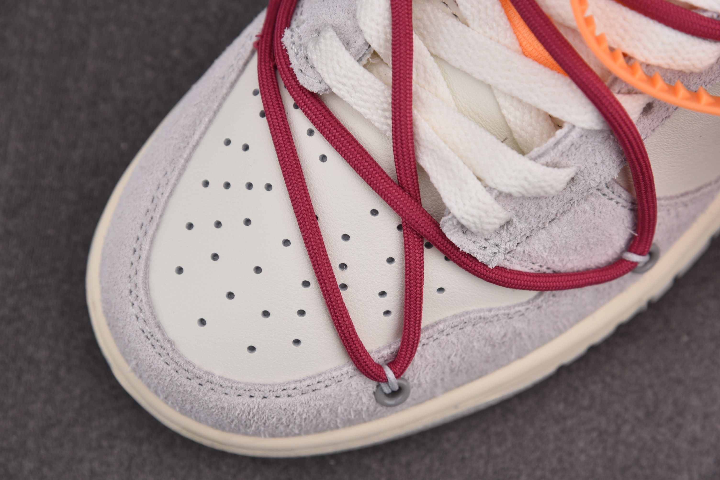 Nike Dunk Low   Lot 35