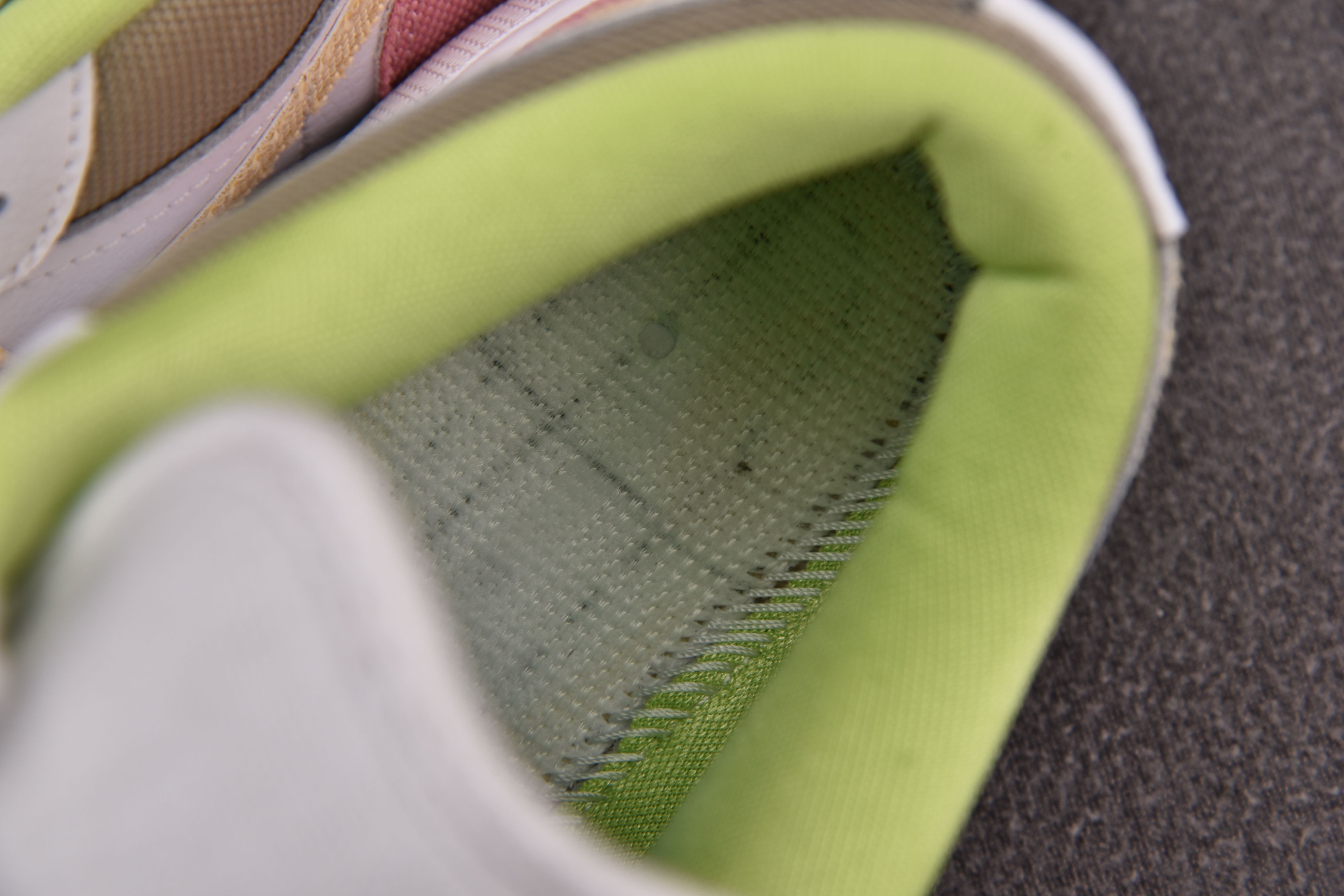 Jordan 1 Low Pastel Grind Vivid Green (GS)