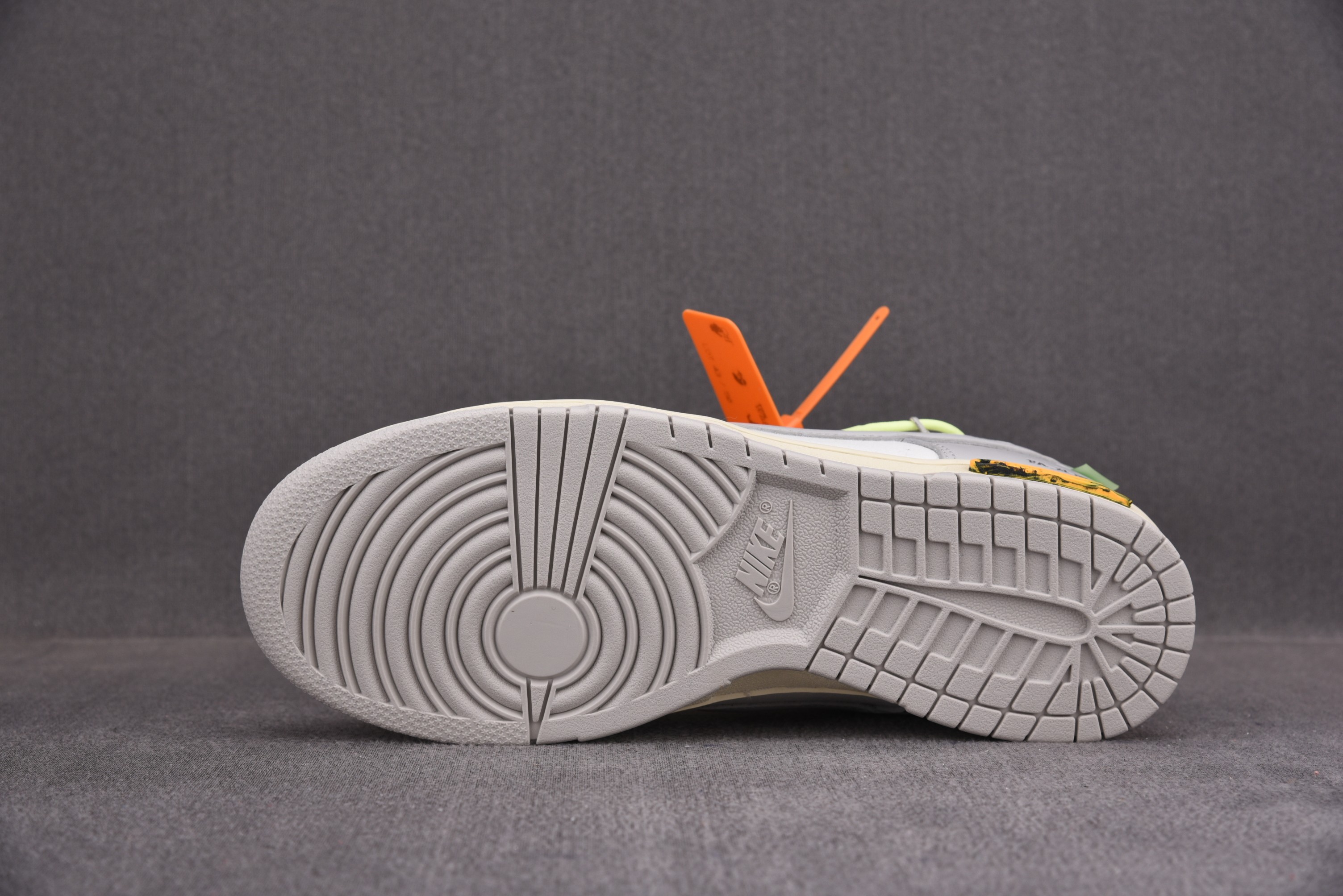 Nike Dunk Low   Lot 43