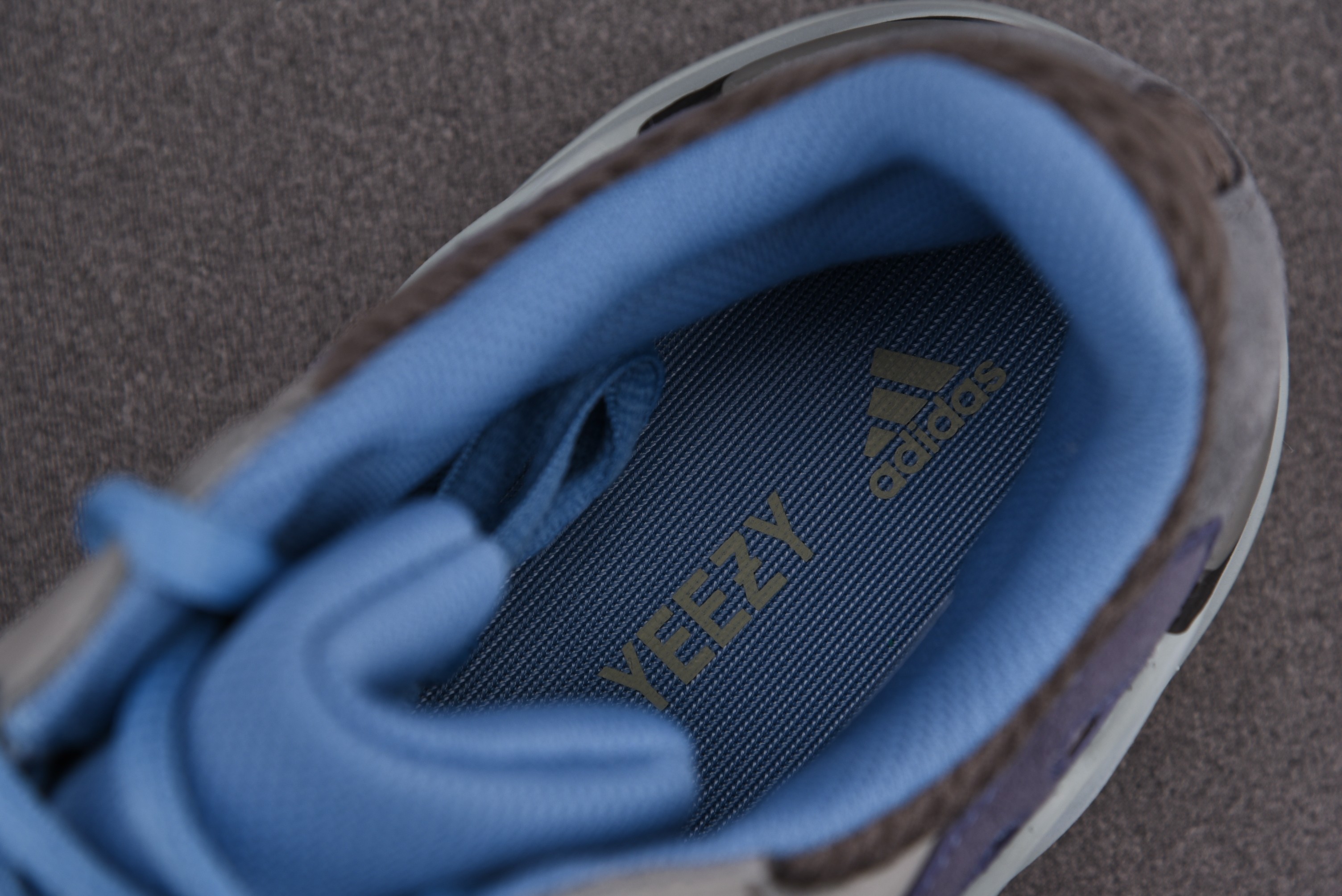 adidas Yeezy Boost 700 Carbon Blue