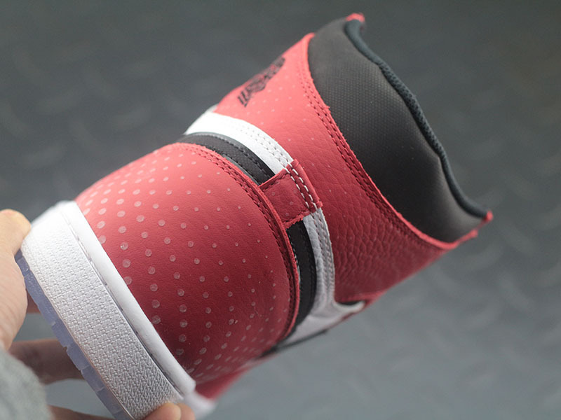 Jordan 1 Retro High Spider-Man Origin Story (Special Box)