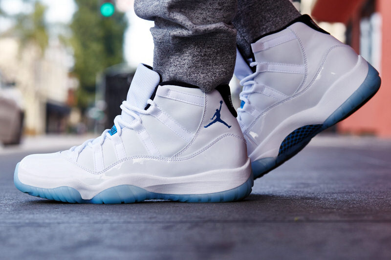 Jordan 11 Retro Low Legend Blue