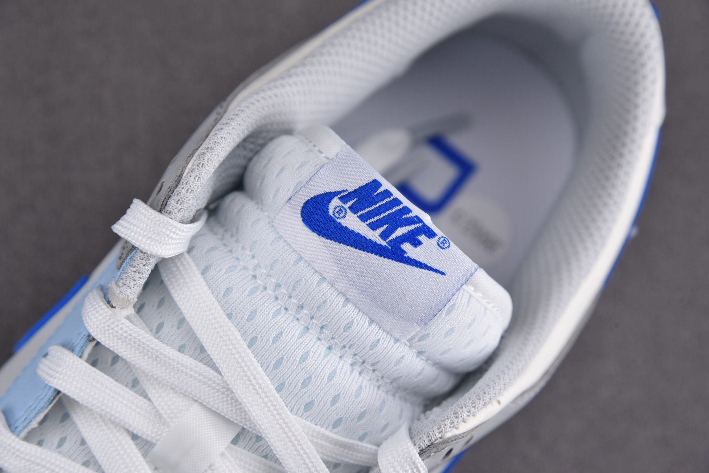 Nike Dunk Low Ivory Hyper Royal