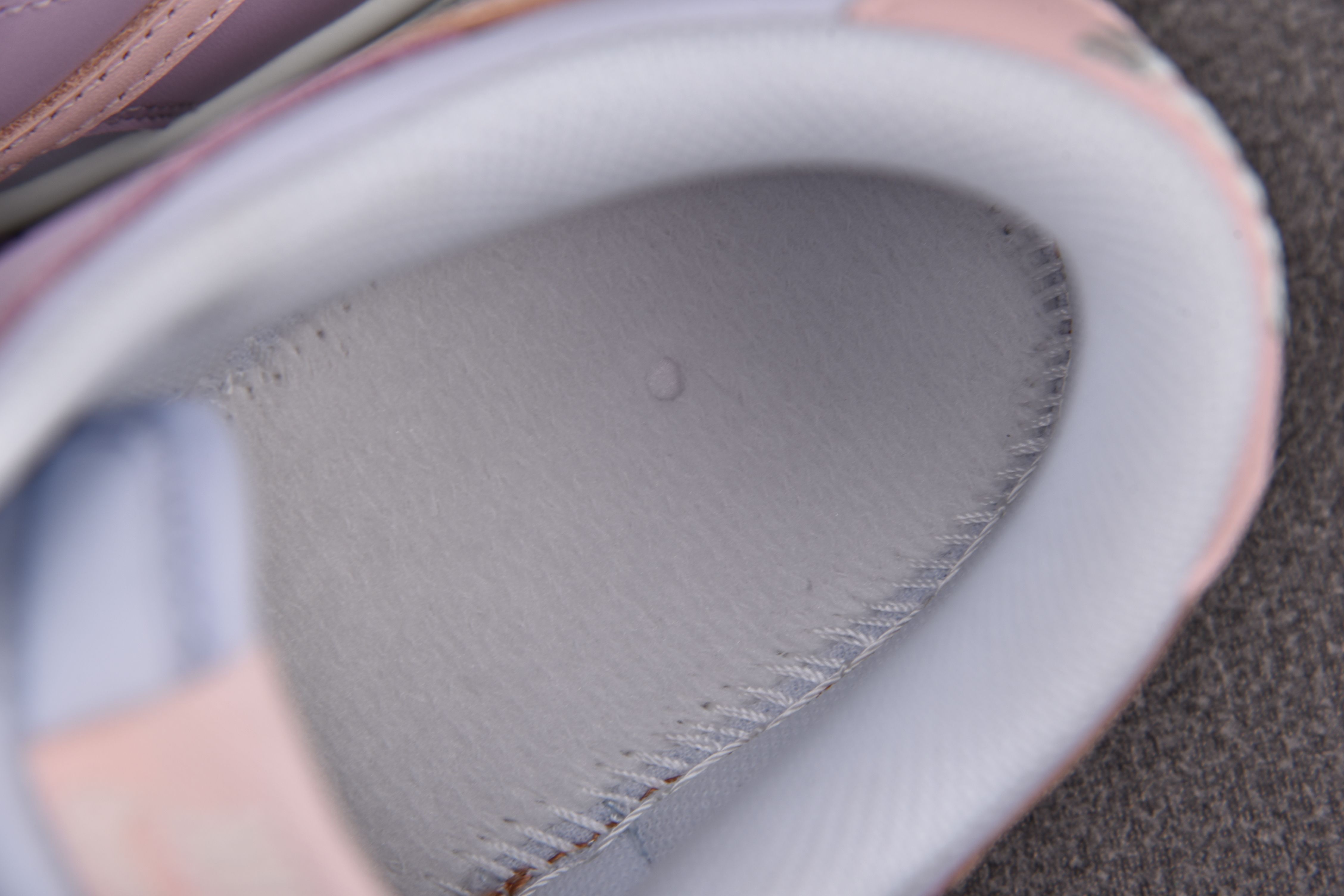 Nike Dunk Low Easter 2022 (Women Size!!)