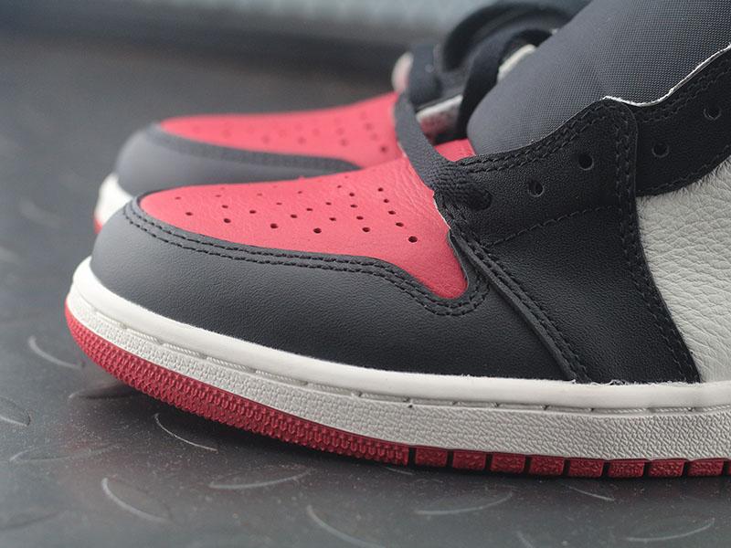 Jordan 1 Retro High Bred Toe