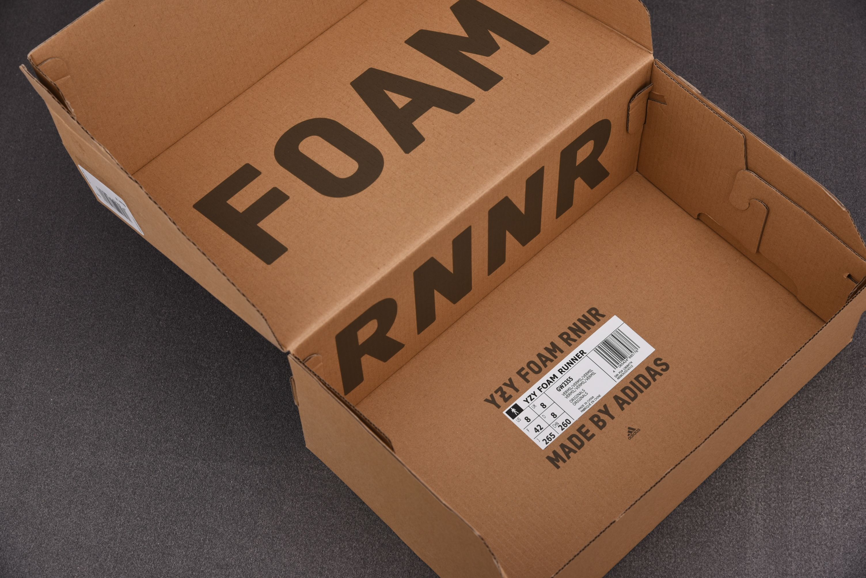 adidas Yeezy Foam RNNR Vermillion (One Size Smaller!!)