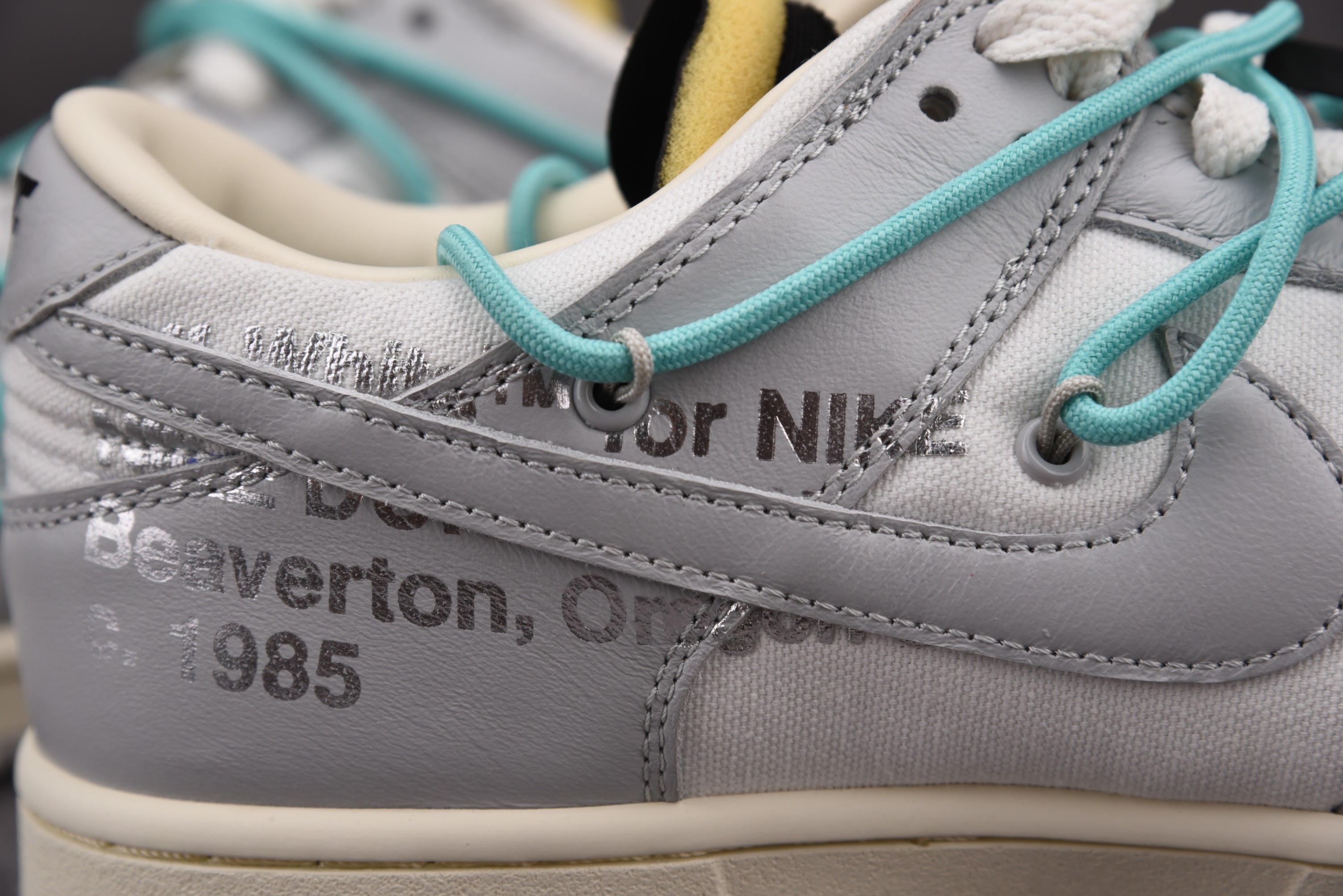 Nike Dunk Low   Lot 4