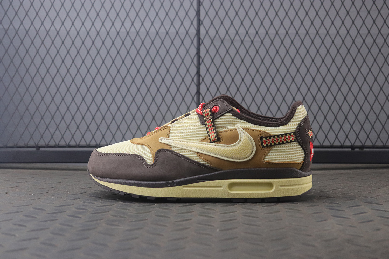 Nike Air Max 1 Travis Scott Cactus Jack Baroque Brown