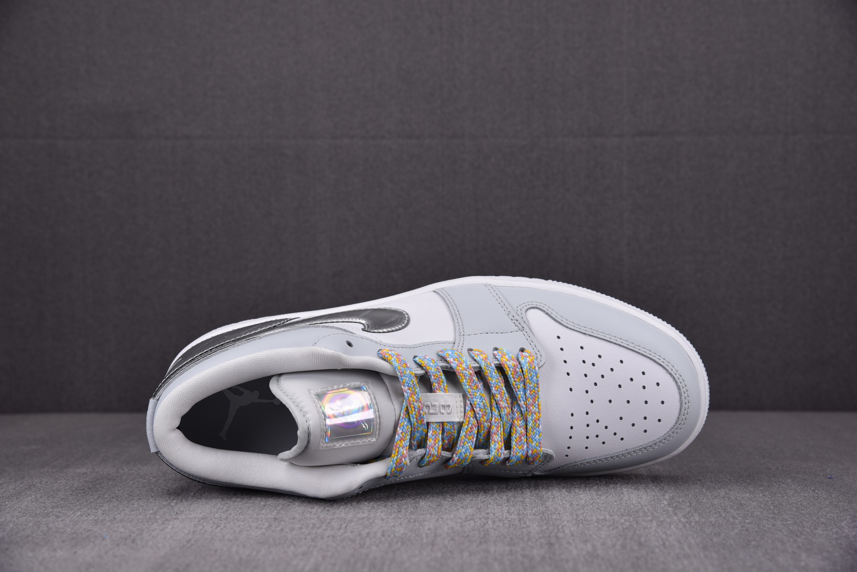 Jordan 1 Low SE Tear Away Silver