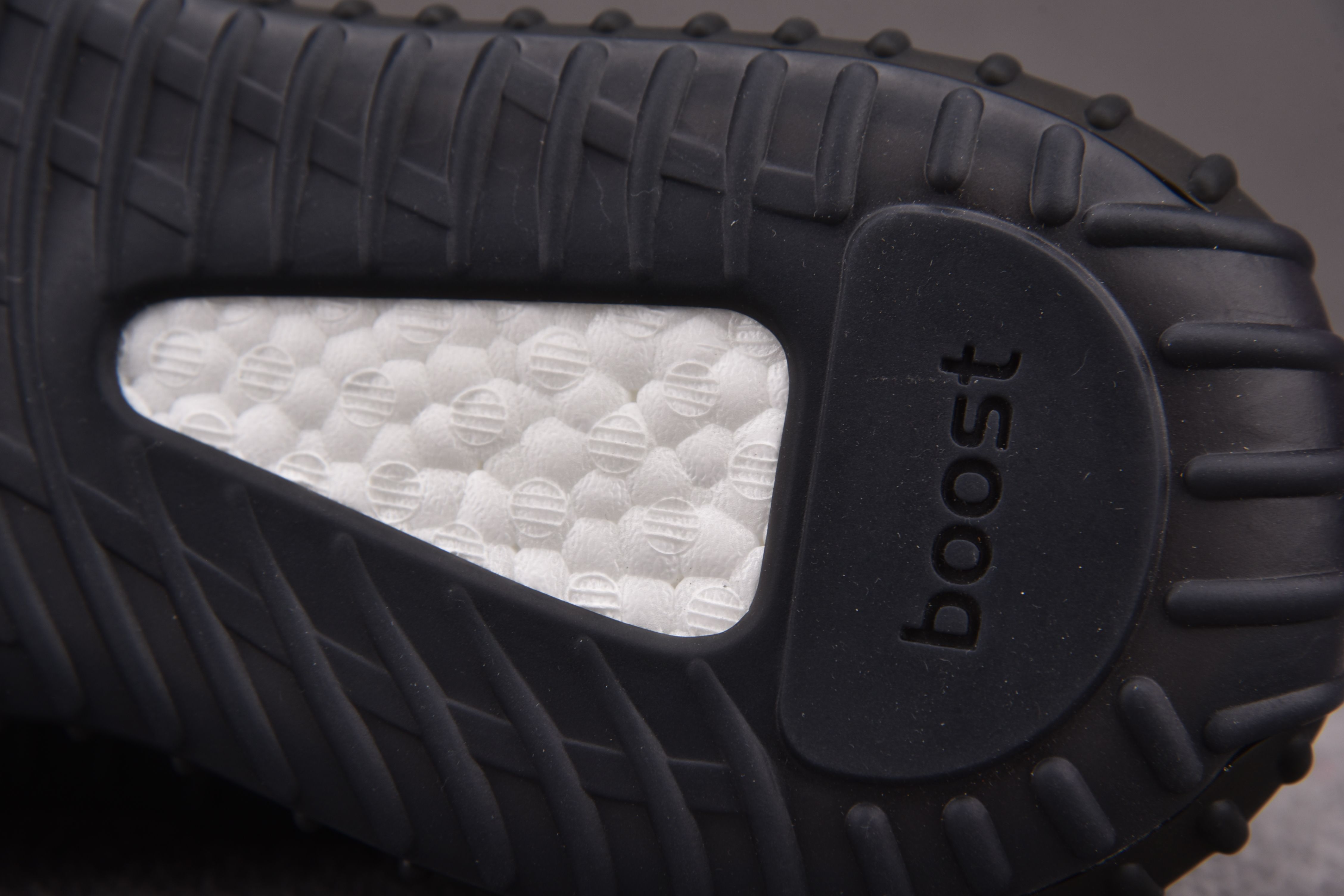 adidas Yeezy Boost 350 V2 Onyx