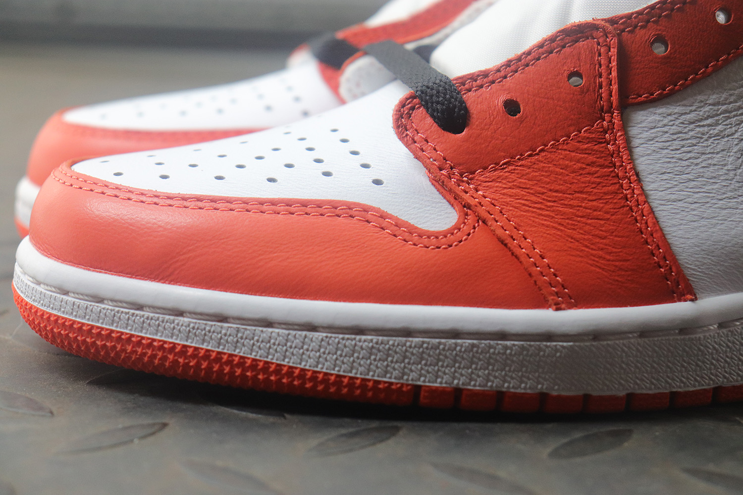 Jordan 1 Low Starfish