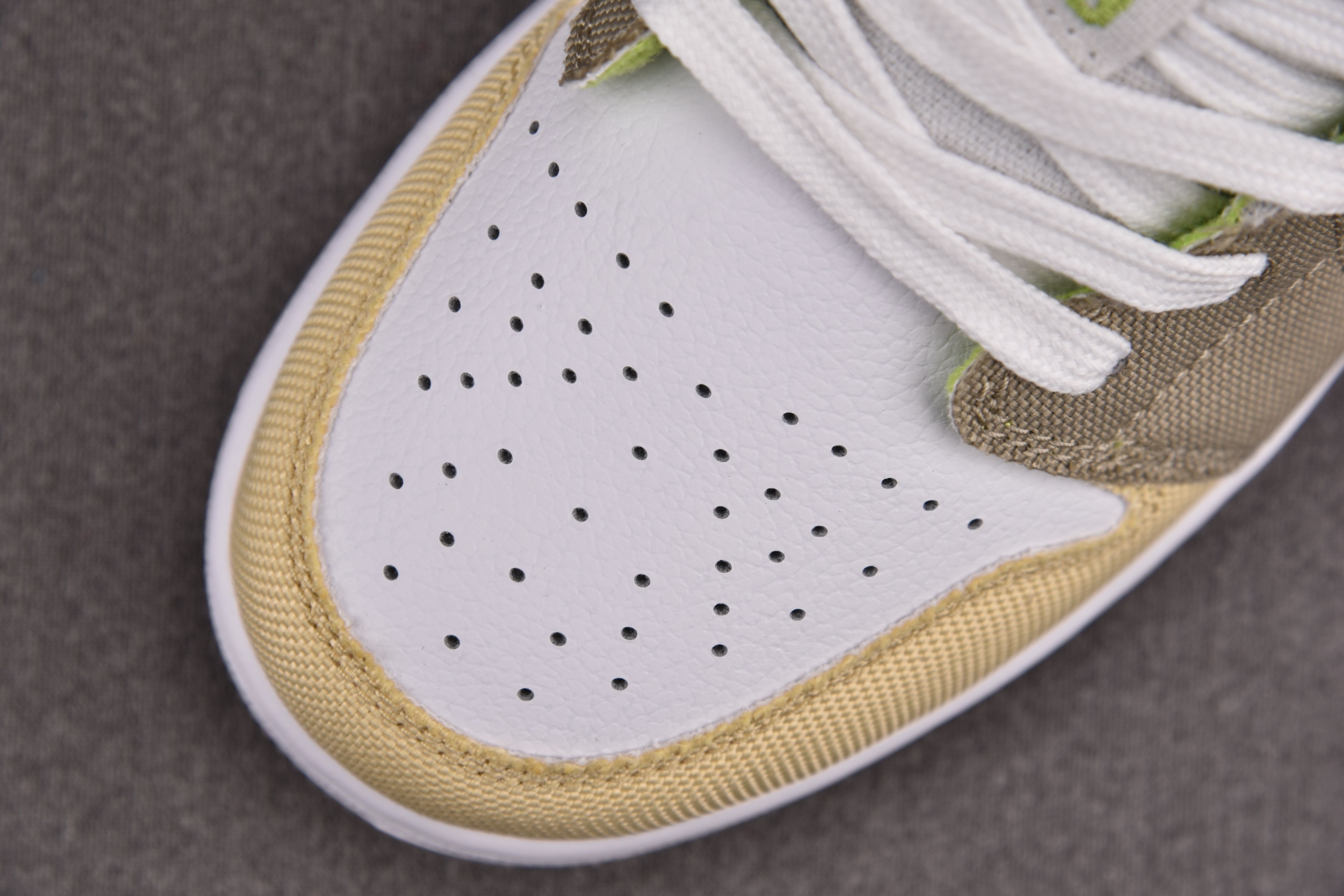 Jordan 1 Low Pastel Grind Vivid Green (GS)