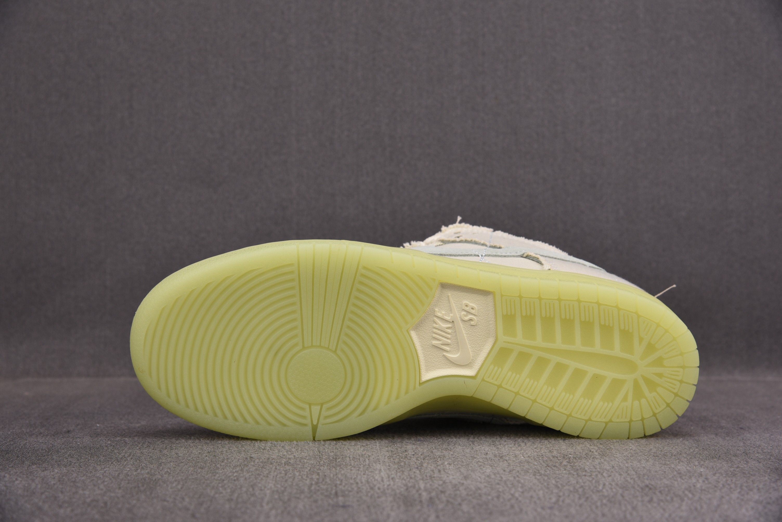 Nike SB Dunk Low Mummy