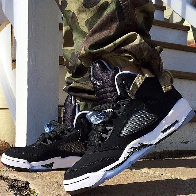 Air Jordan 5 Retro 'Oreo' 2021