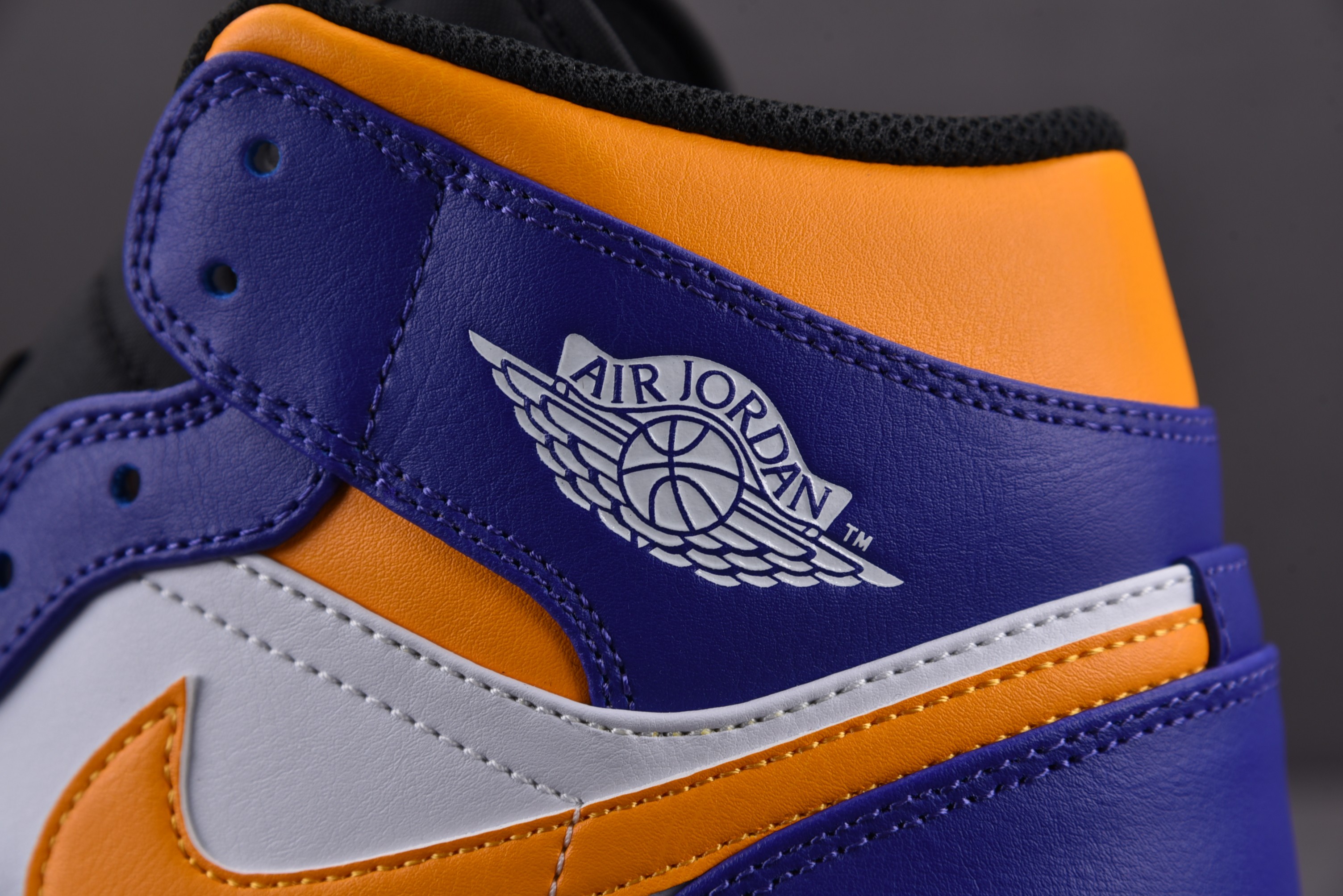 Jordan 1 Mid Lakers