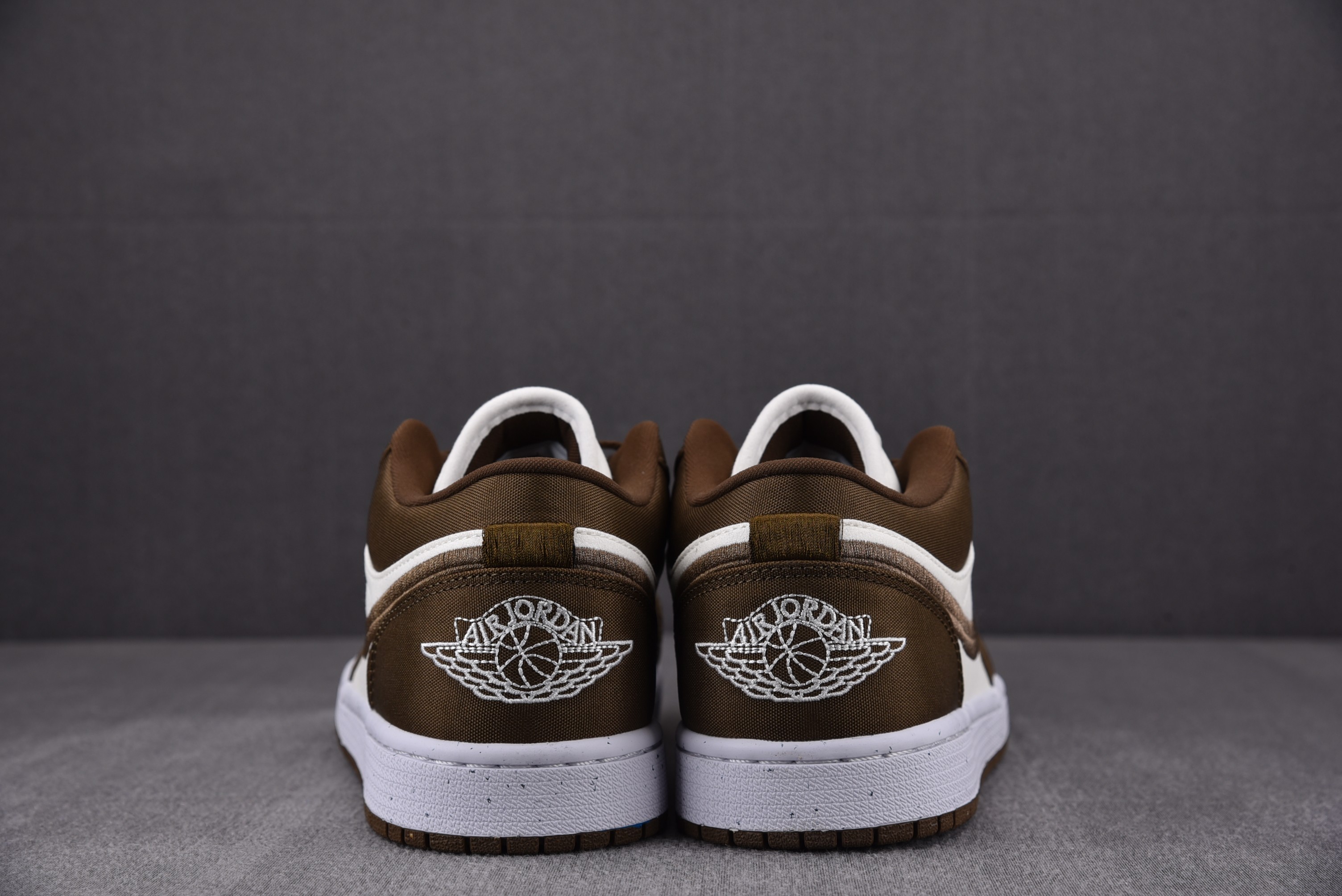 Jordan 1 Low SE Light Olive (Women Size!!)