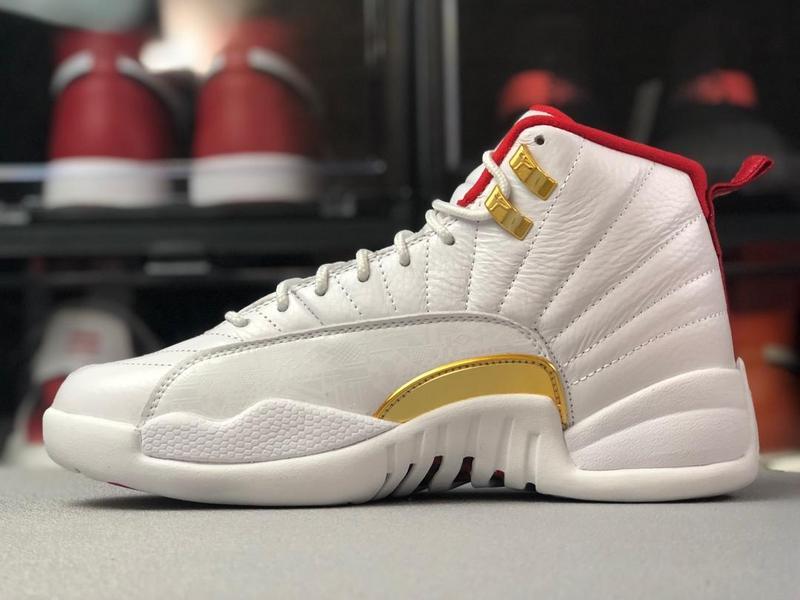 Jordan 12 Retro Fiba (2019)
