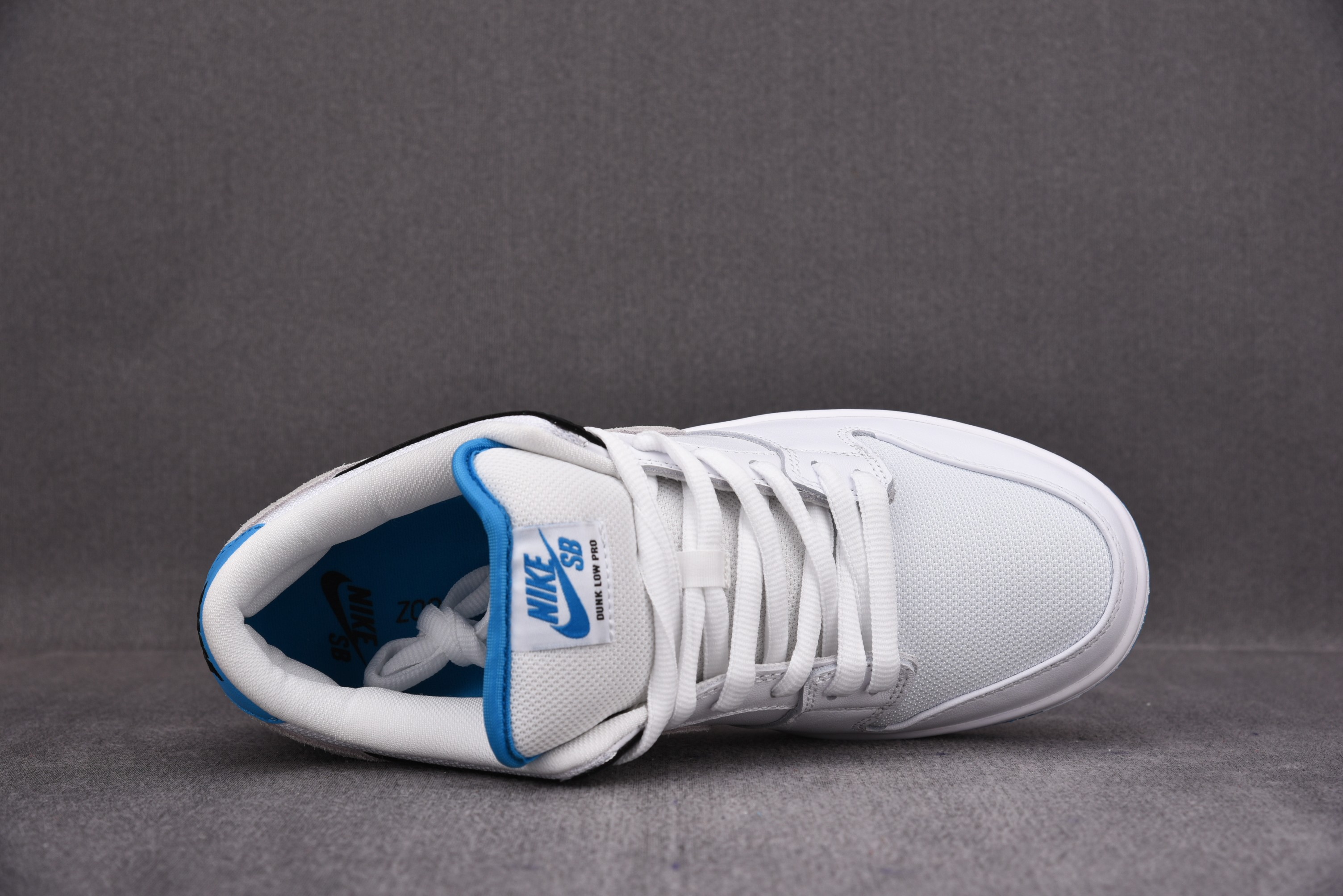 Nike SB Dunk Low Laser Blue