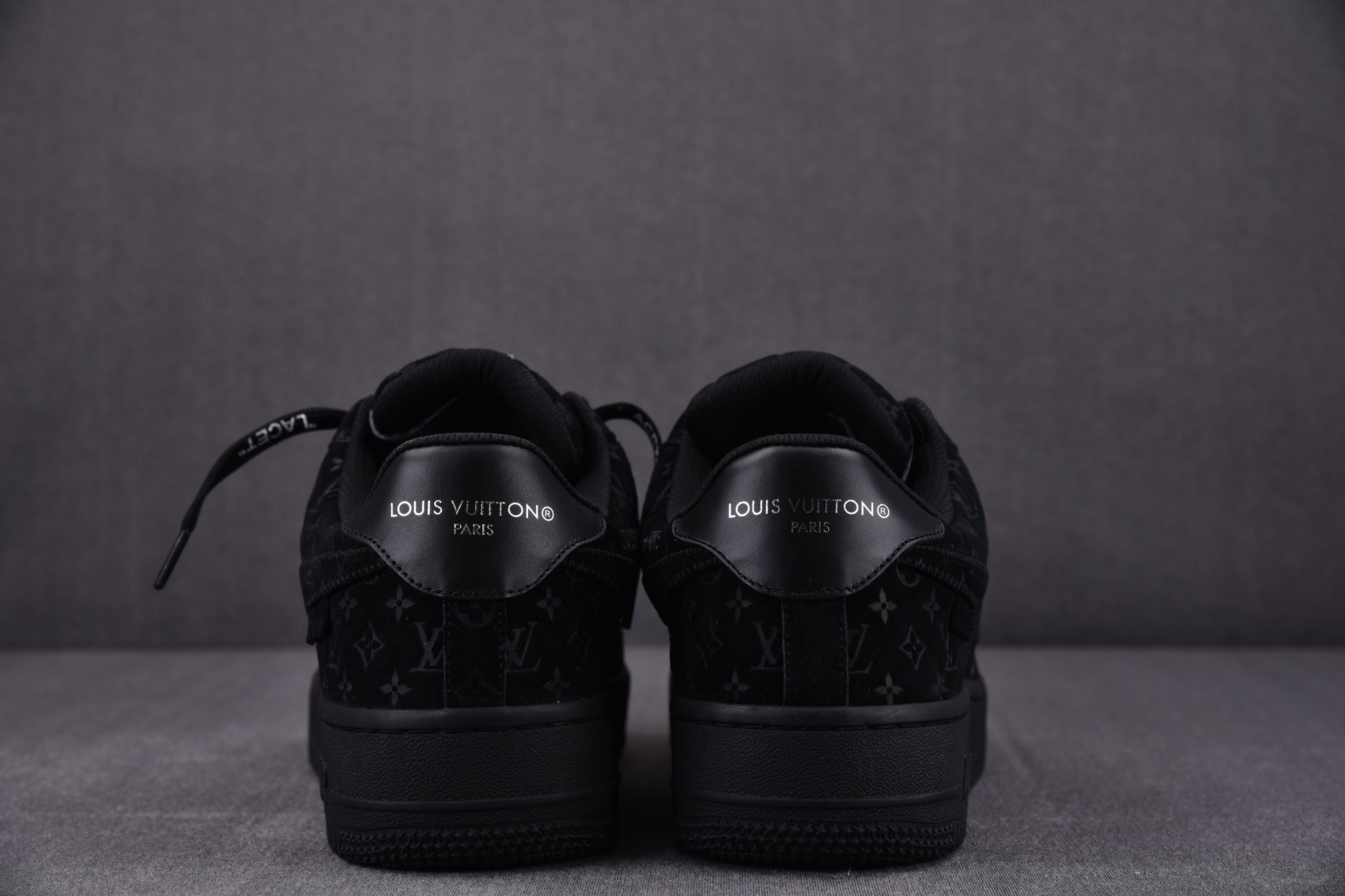 Nike Air Force 1 Low Louis Vuitton Royal Black (Be careful about the size!!)