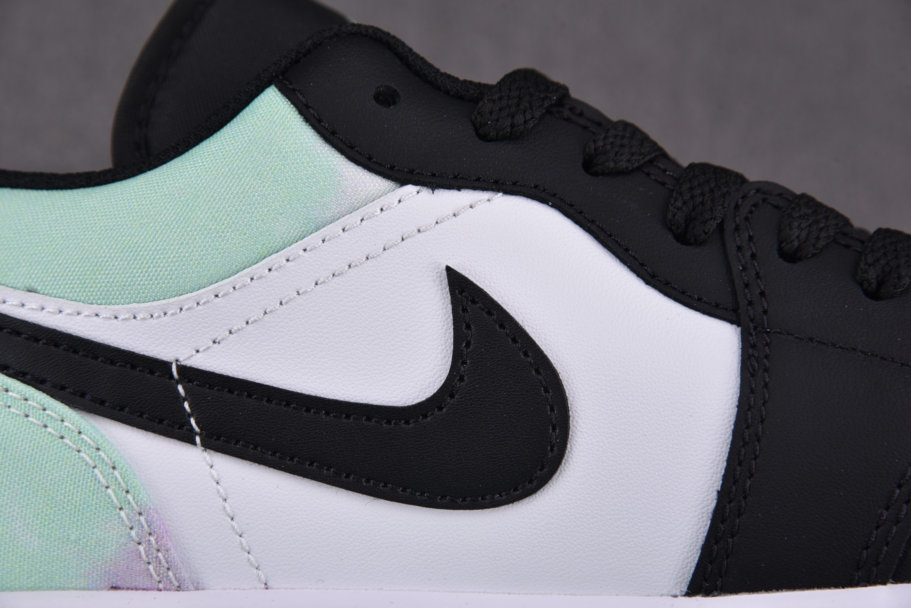 Jordan 1 Low Tie-Dye