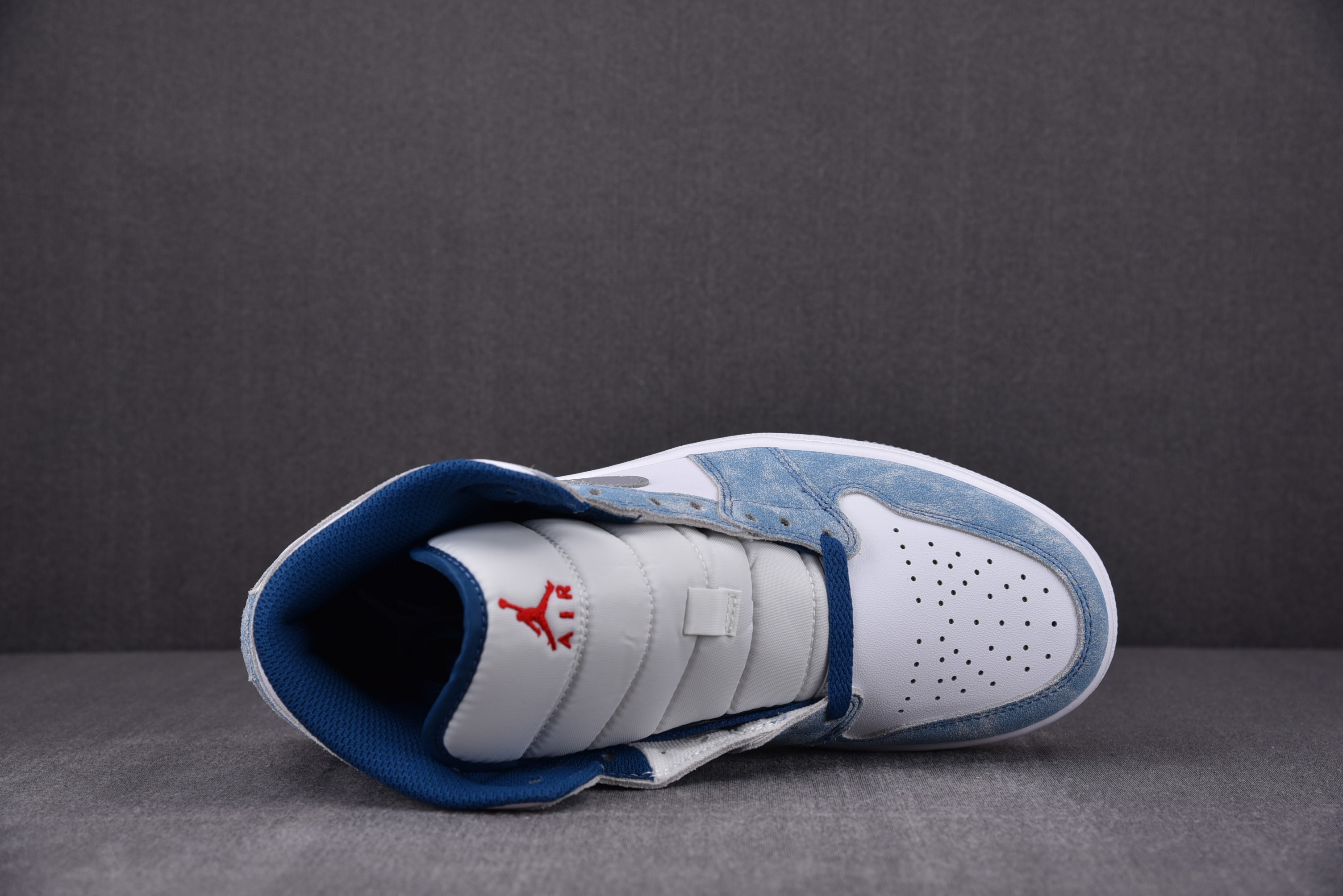 Jordan 1 Mid French Blue Fire Red