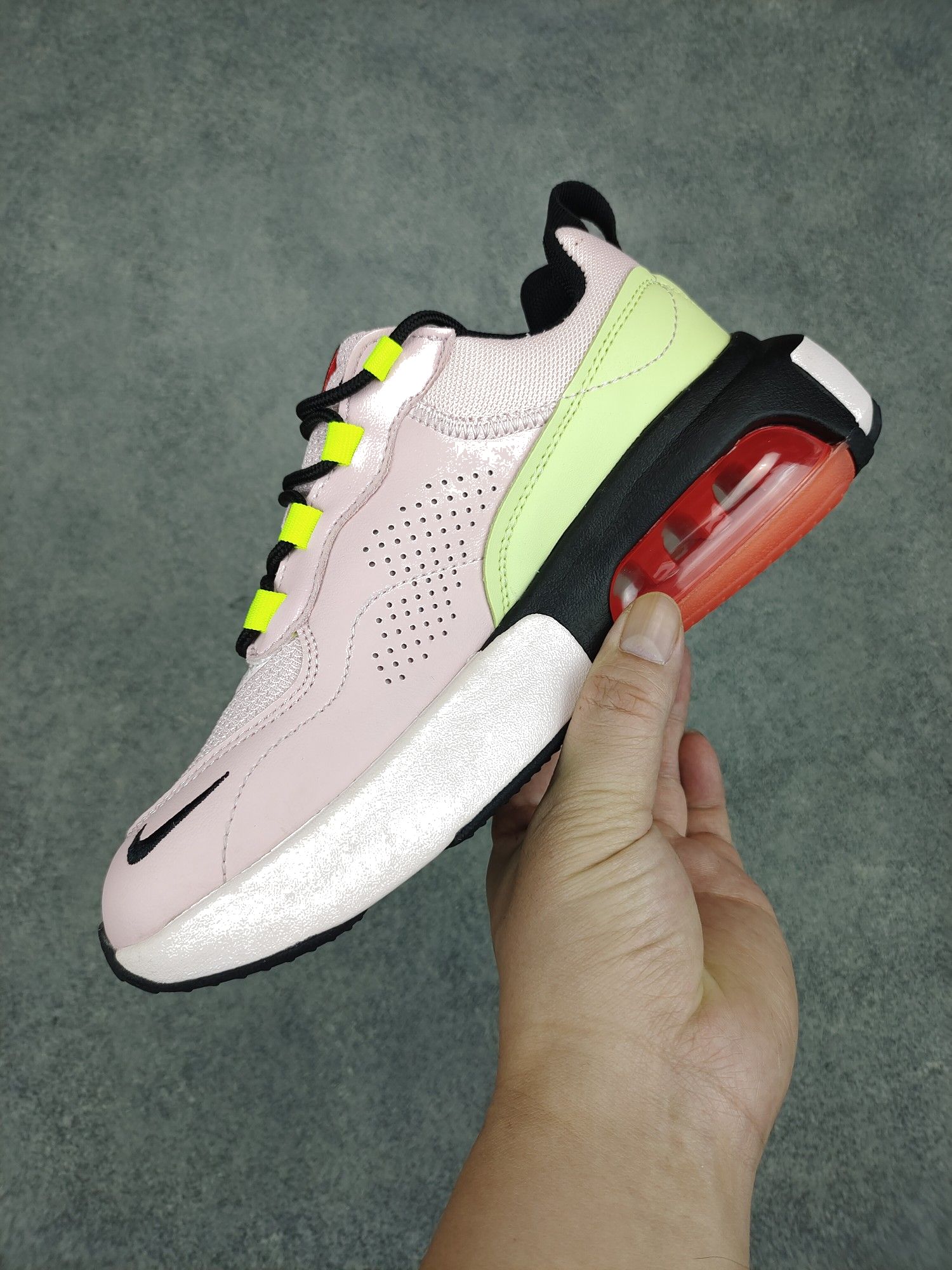 Nike Air Max Verona CK7200-800 Dames Schoenen